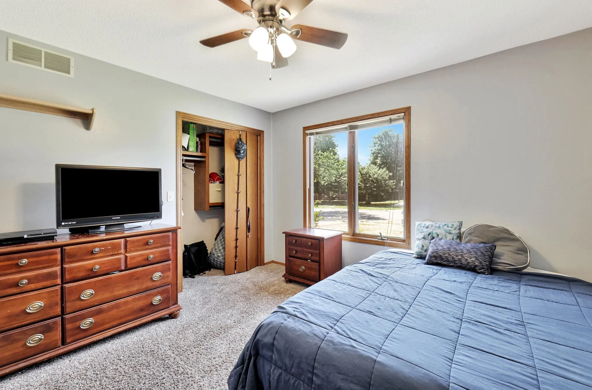 Goddard, Kansas 67052, United States, 4 Bedrooms Bedrooms, ,3 BathroomsBathrooms,Residential,Pending,41243