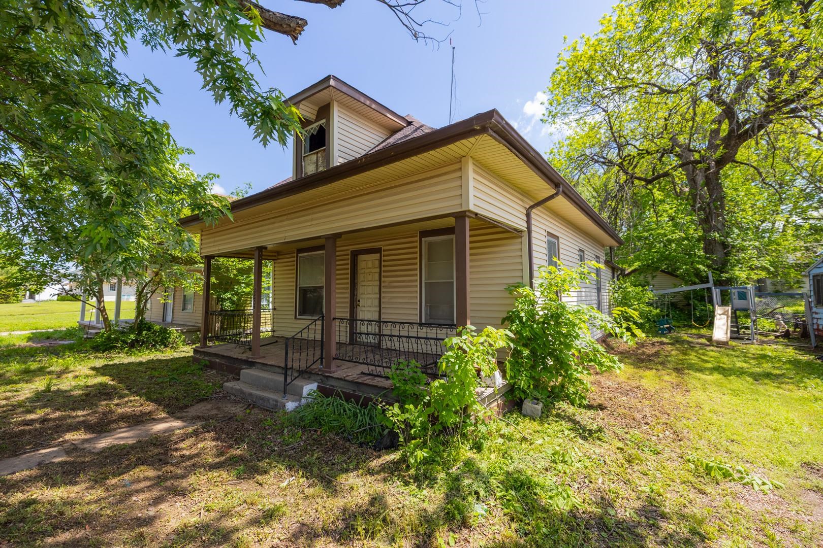 1007 S Jefferson Ave, Wellington, Kansas image 1