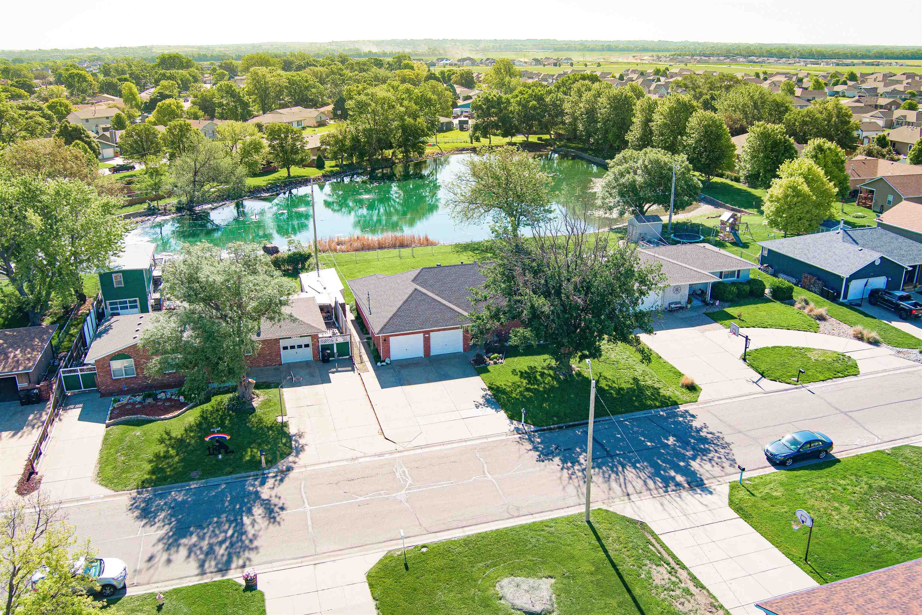2805 Linda Ln, Salina, Kansas image 1