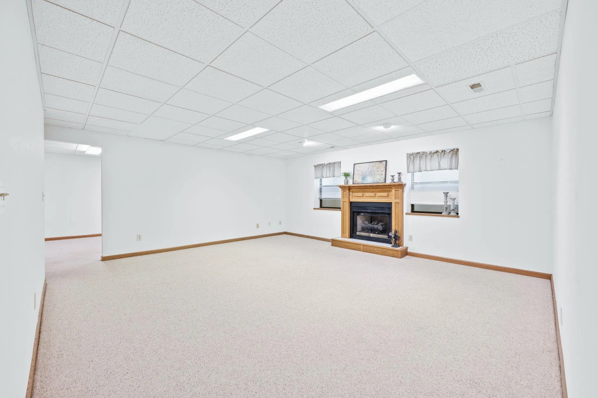 Wichita, Kansas 67212, United States, 4 Bedrooms Bedrooms, ,3 BathroomsBathrooms,Residential,Pending,137969