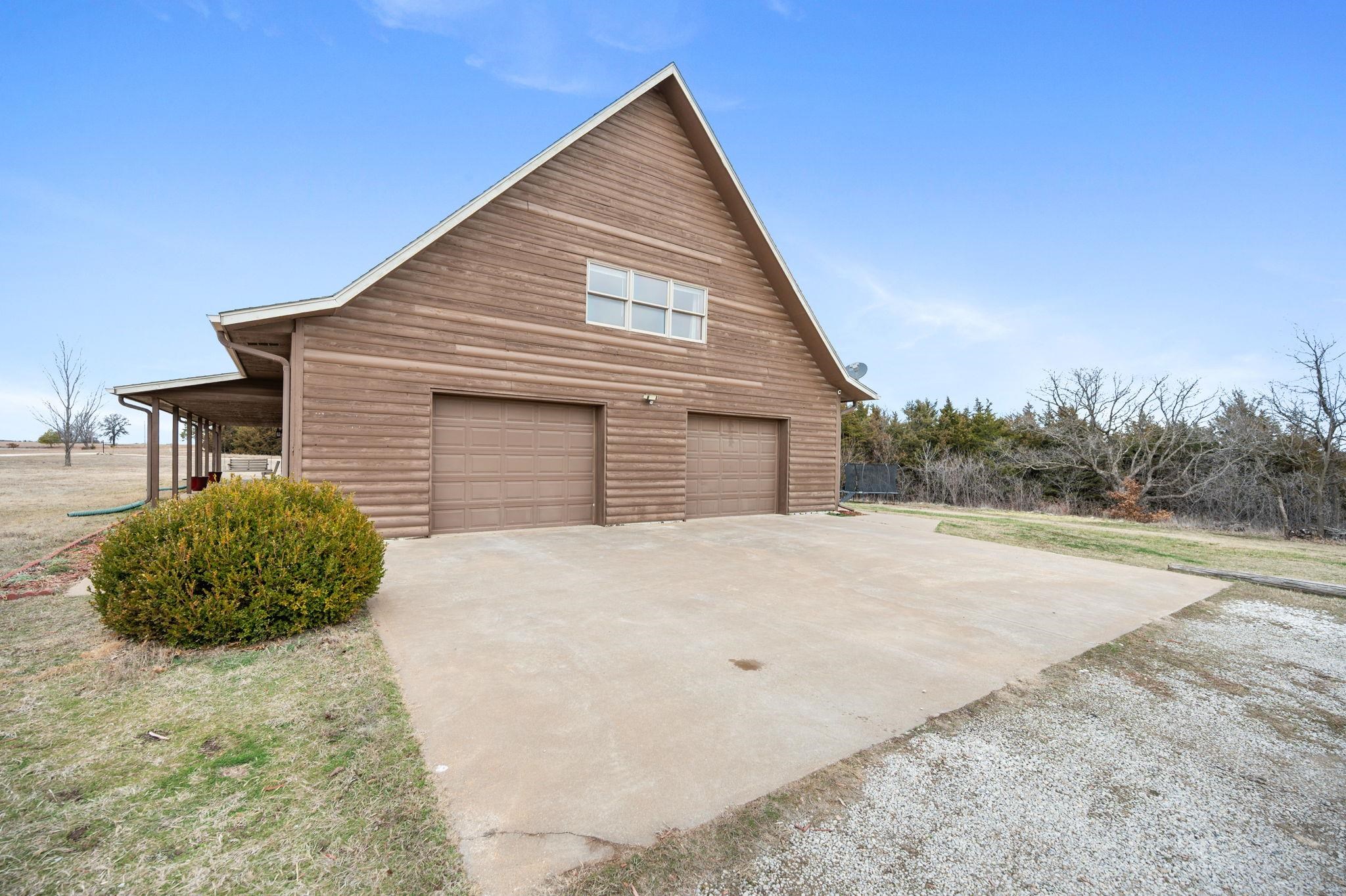 30154 Hillcrest Dr, Arkansas City, Kansas image 3