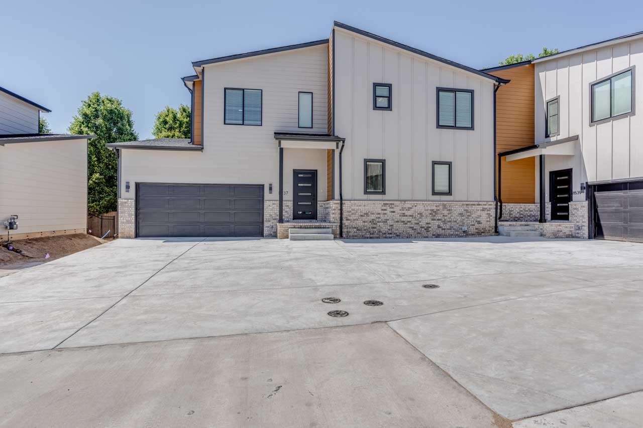 8435 W 37th St N, Wichita, Kansas image 2