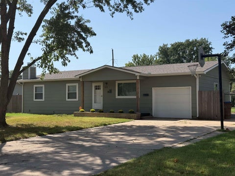 Homes For Sale - 971 N Country Acres Ave<br/> Sedgwick County, Wichita, KS 67212
