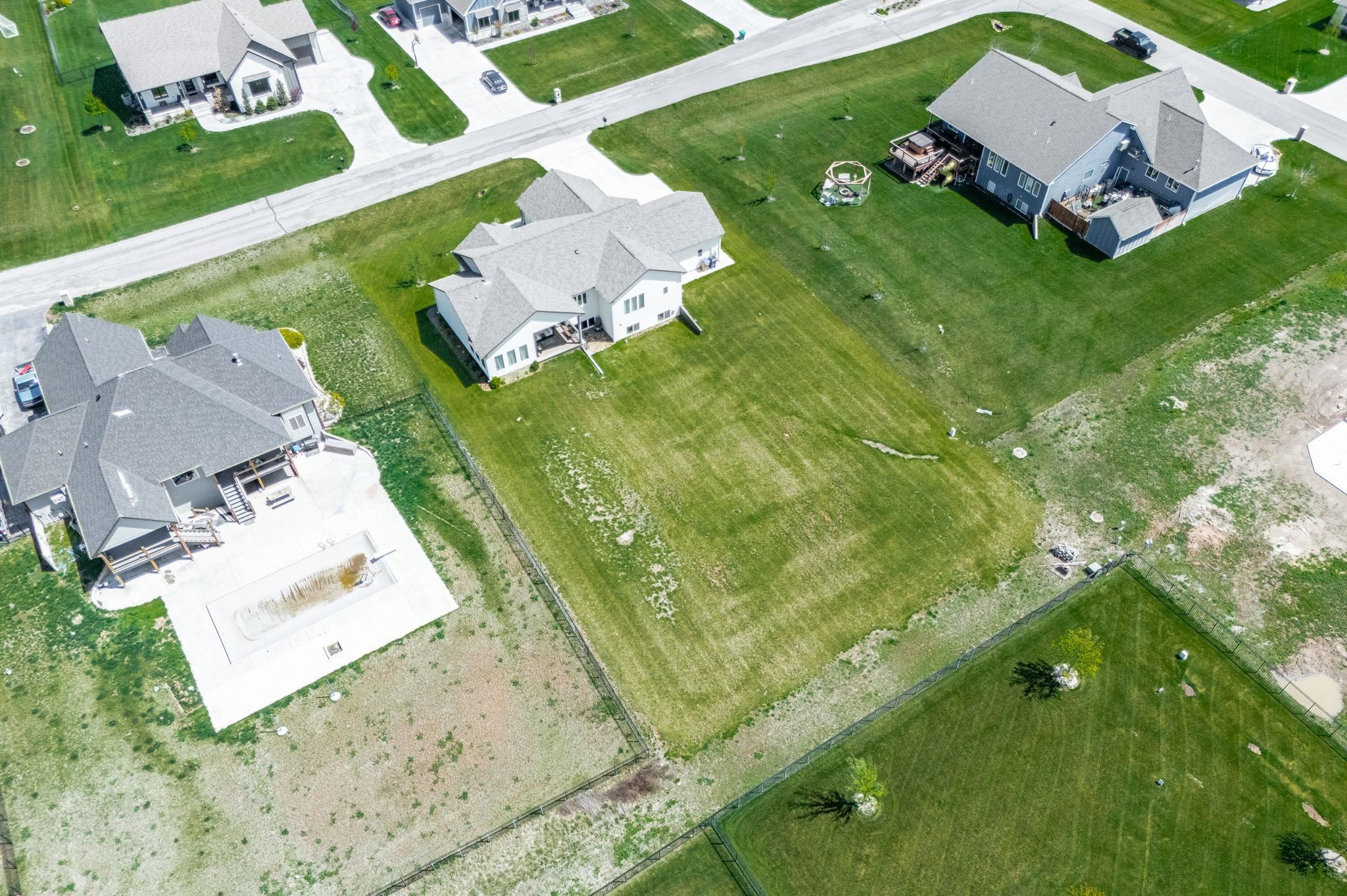 2005 N Clearstone St, Goddard, Kansas image 34