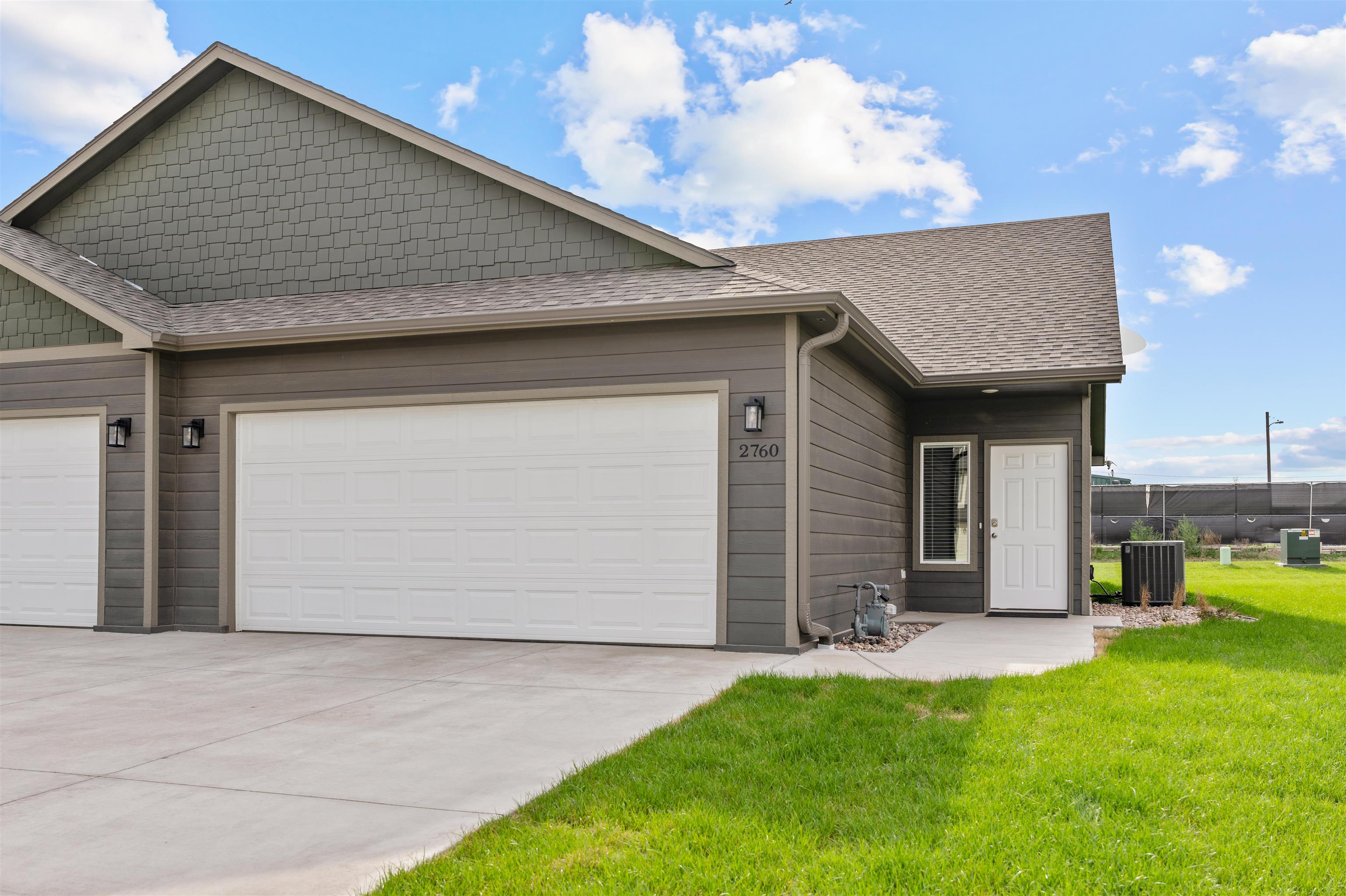 2760 Tim Rogers Ln, Salina, Kansas image 1