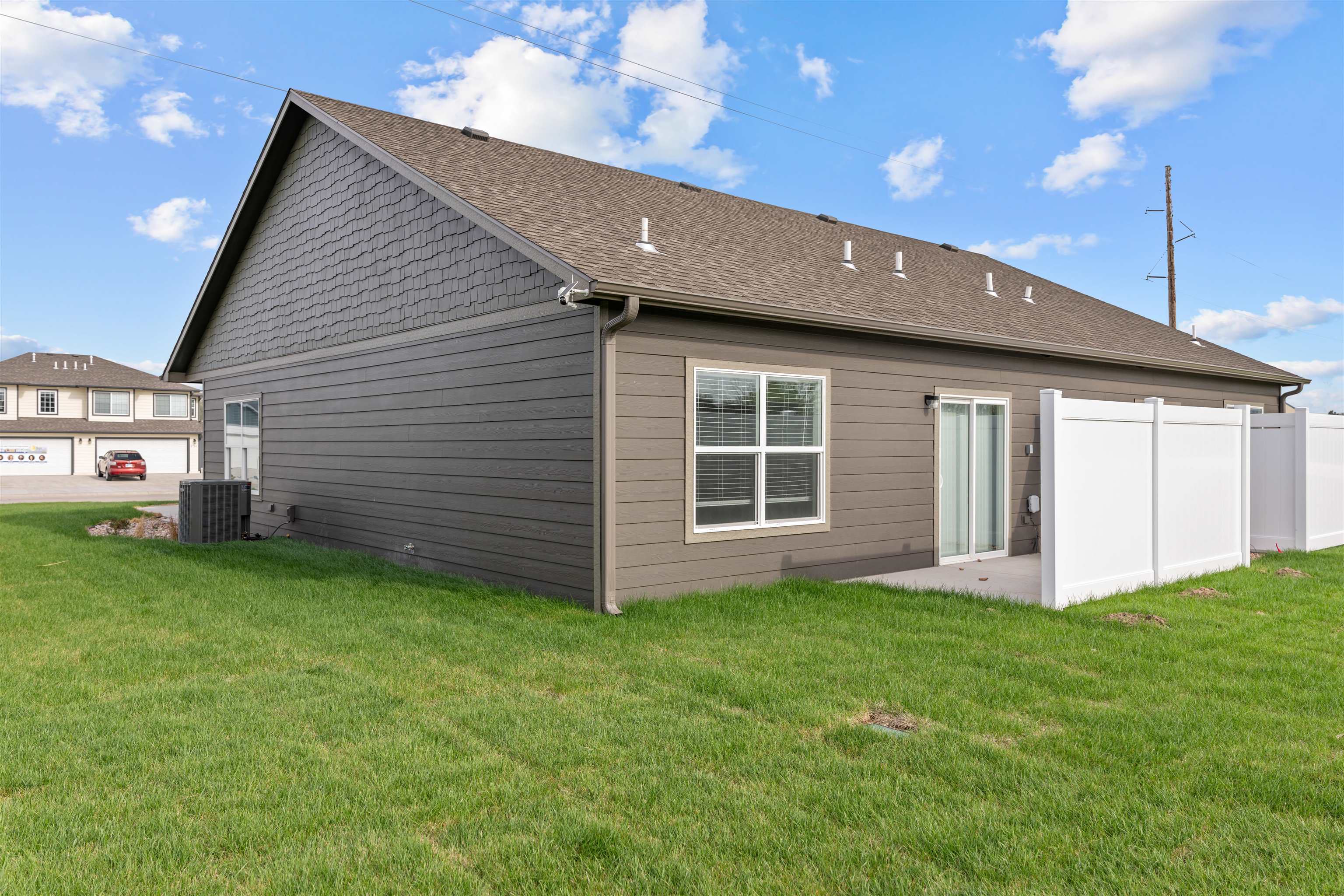 2760 Tim Rogers Ln, Salina, Kansas image 2