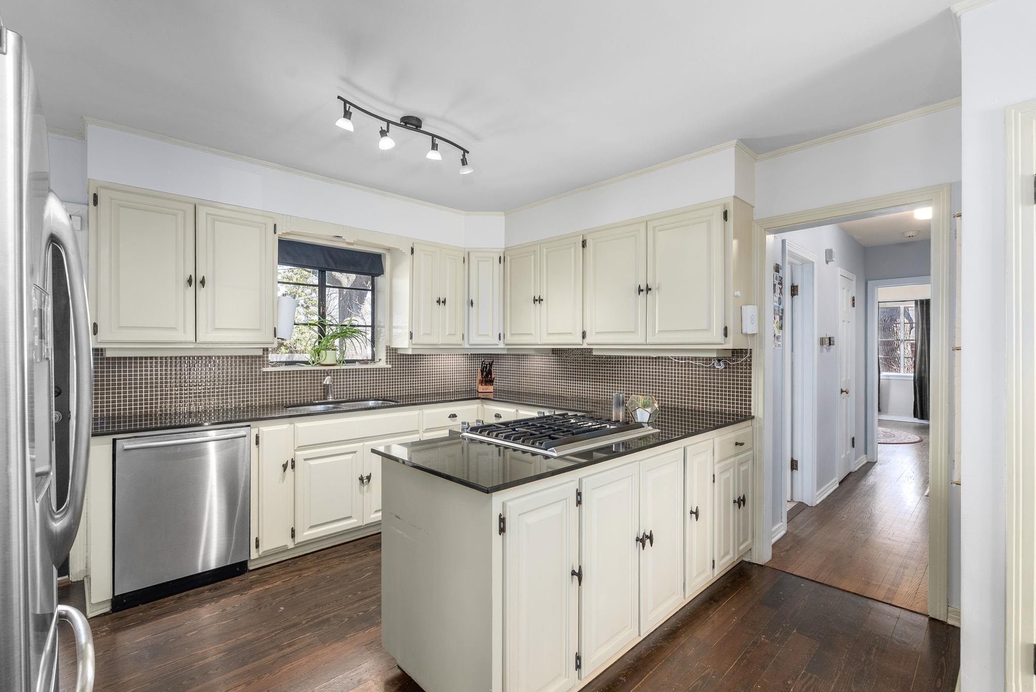 40 E Norfolk Dr, Eastborough, Virginia image 13