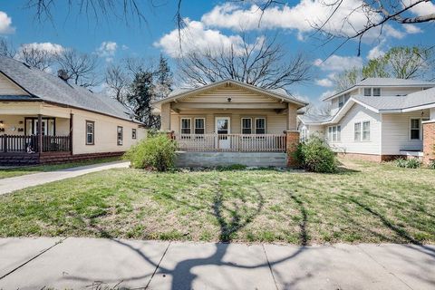 Homes For Sale - 215 S Sedgwick St<br/> Sedgwick County, Wichita, KS 67213