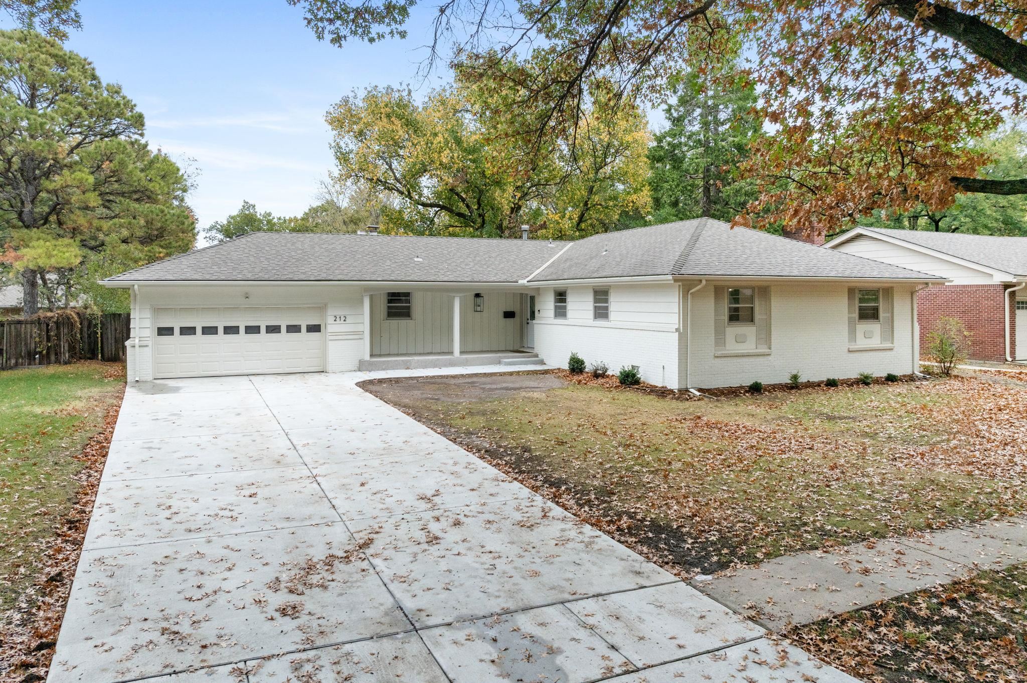 212 N Post Oak Rd, Wichita, Kansas image 1