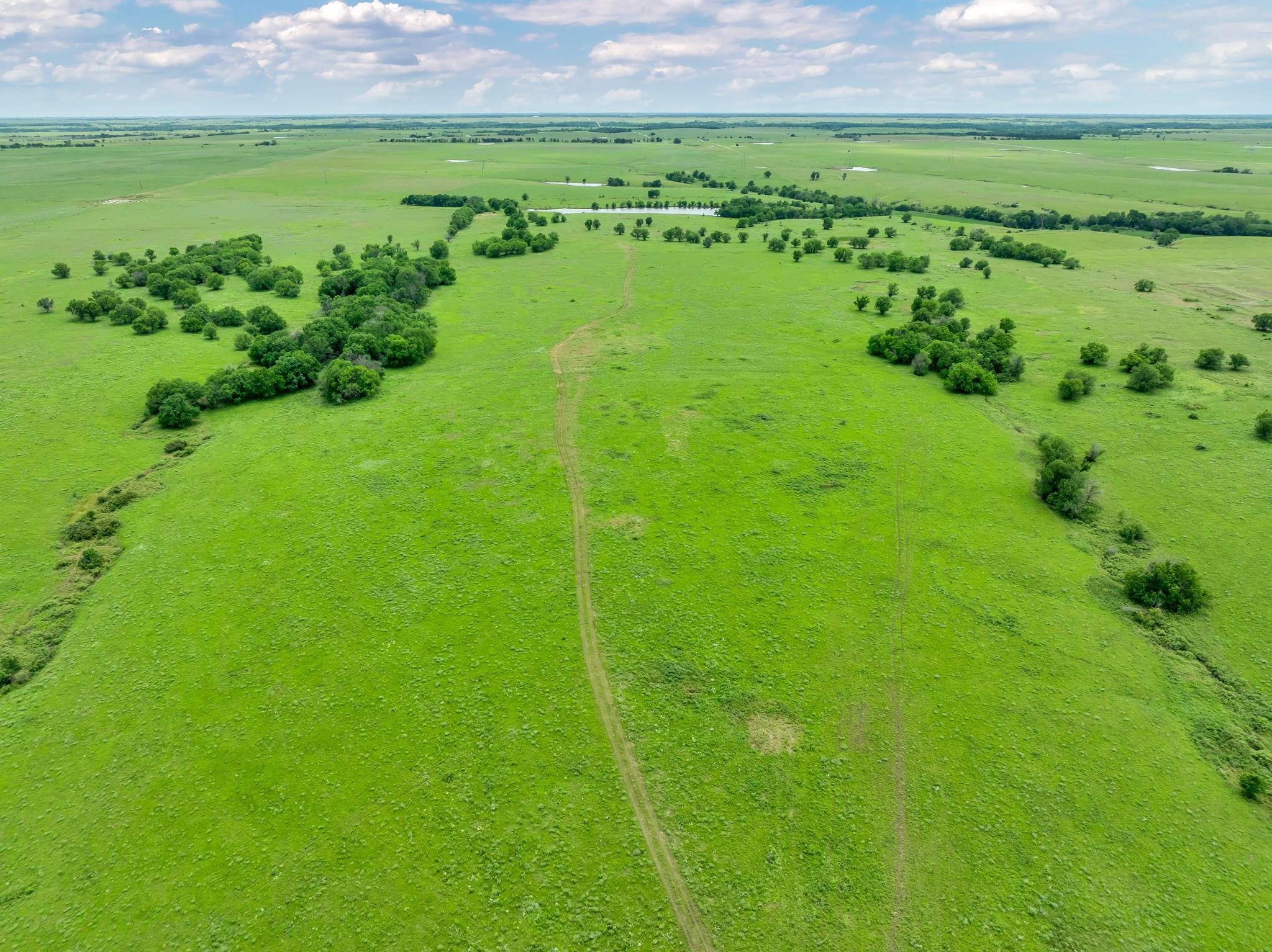 00 Us 400, Leon, Kansas image 6