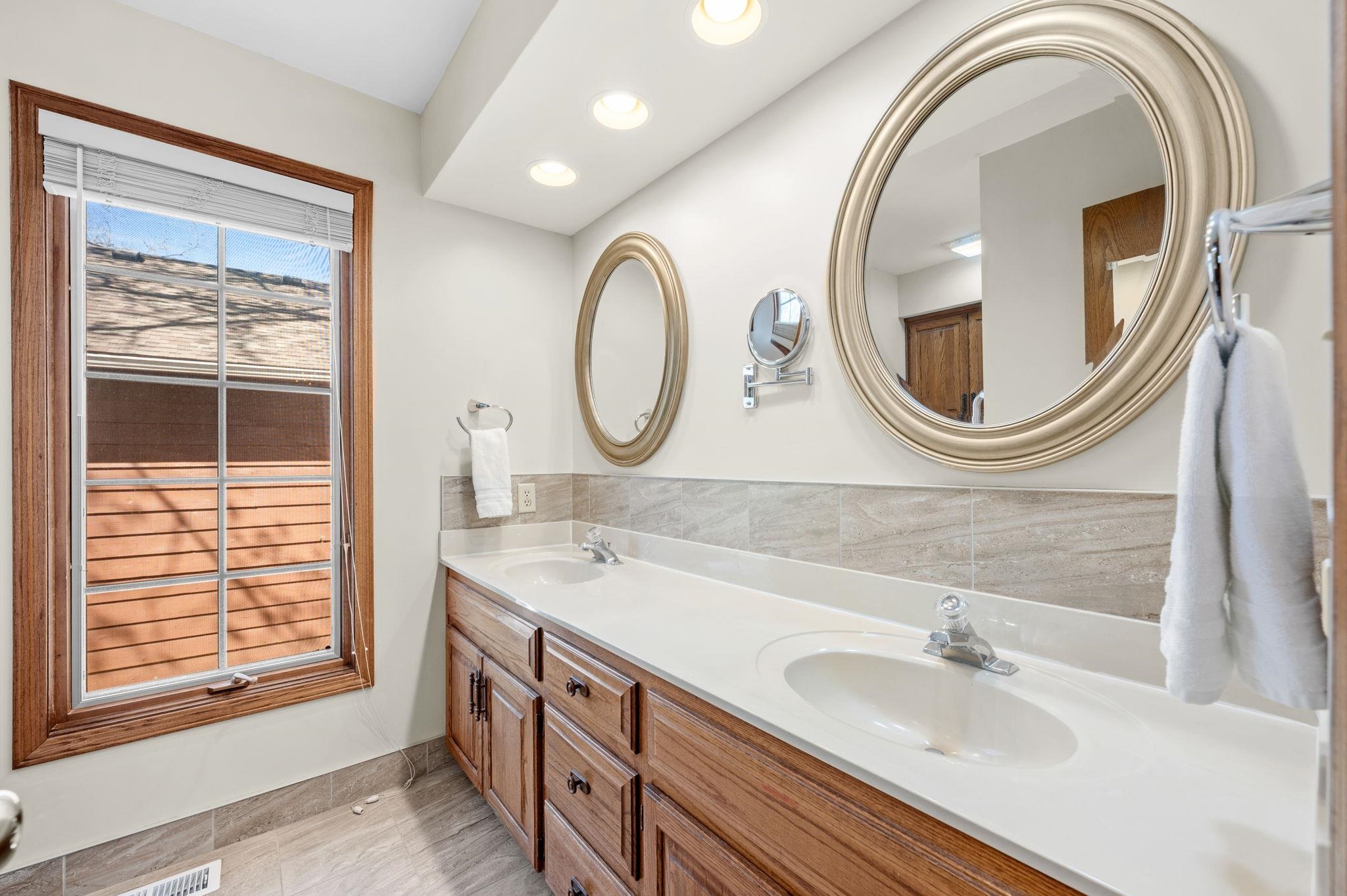 1407 Hickory Branch, Derby, Kansas image 13