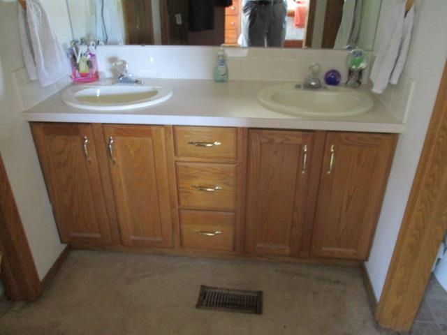 327 Victoria Rd, Newton, Kansas image 13