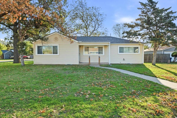 2758 N CLARENCE AVE, WICHITA, KS 67204 - Image e38c12a2b6c2c726fa3ea6580cd9909a/2492927095