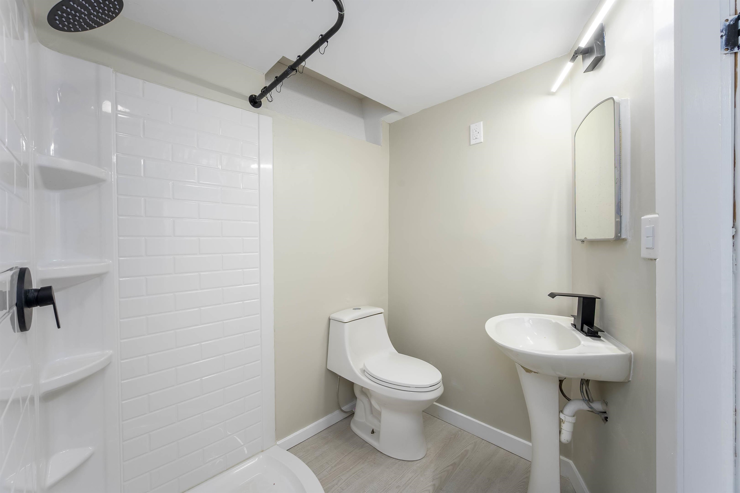 1658 S Edgemoor St, Wichita, Kansas image 31