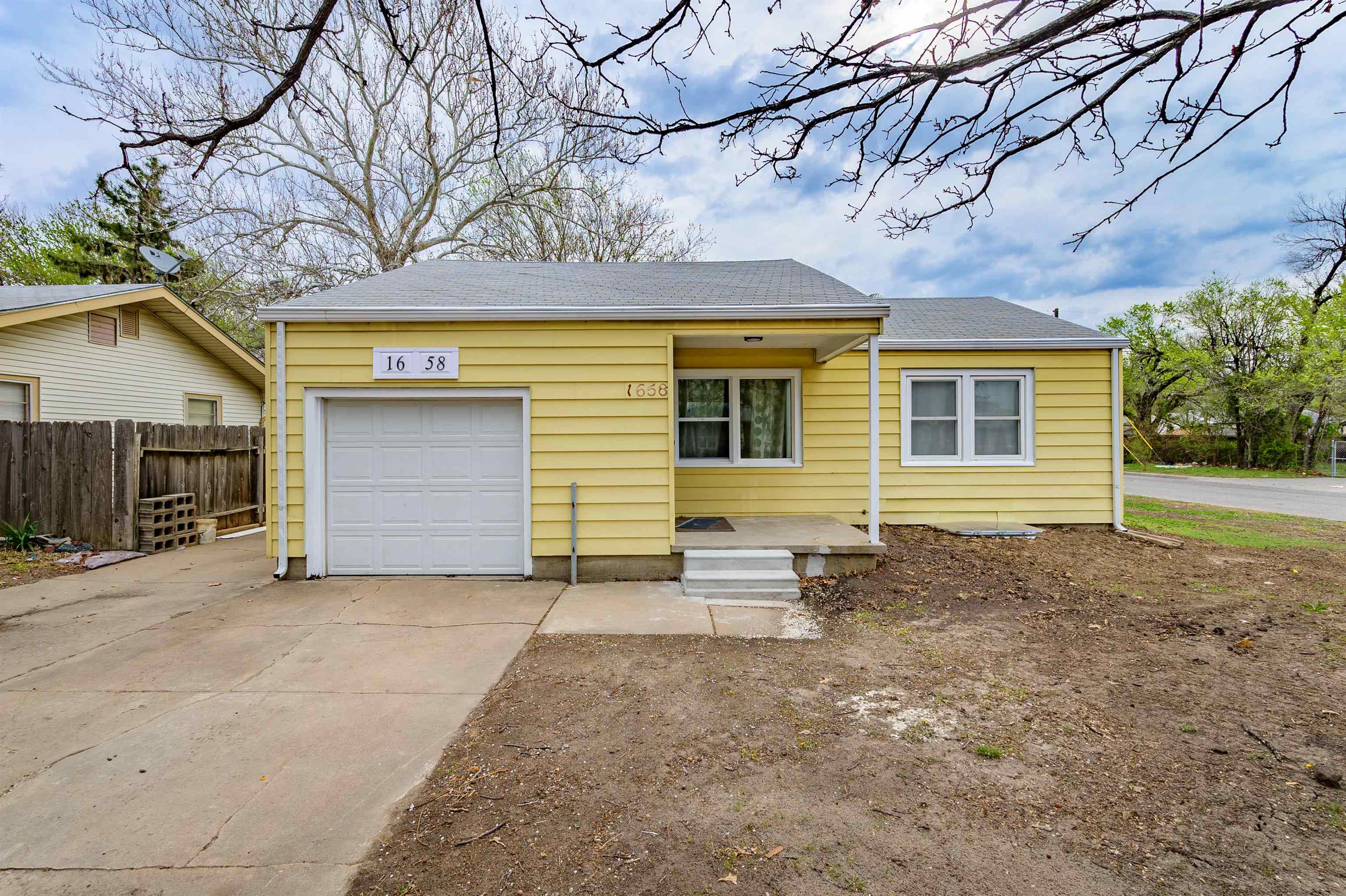 1658 S Edgemoor St, Wichita, Kansas image 1