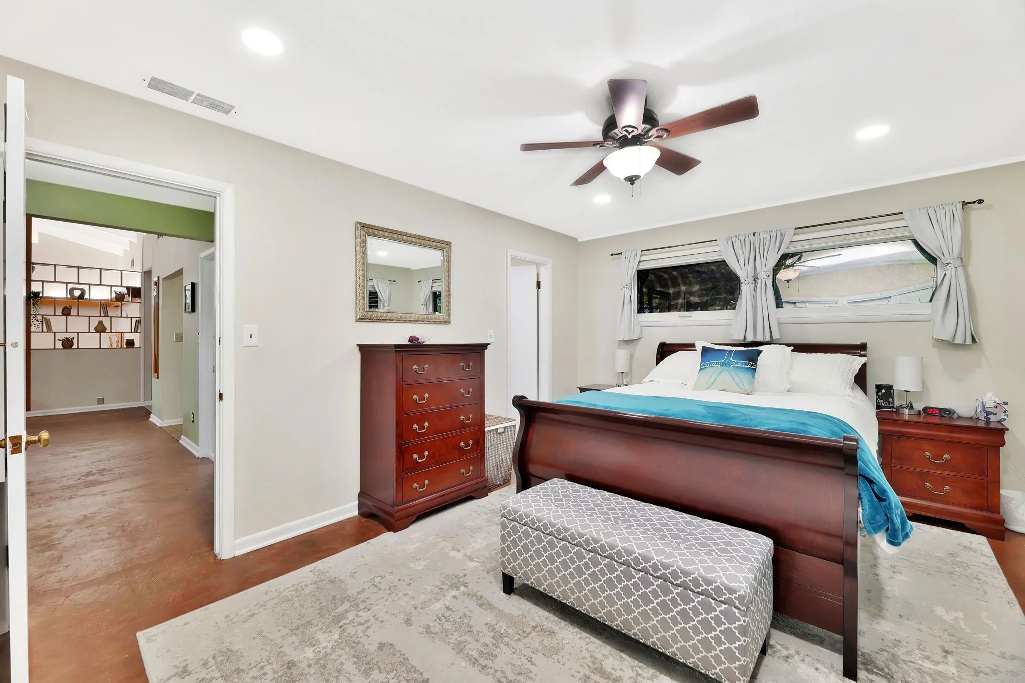 Wichita, Kansas 67208, United States, 3 Bedrooms Bedrooms, ,2 BathroomsBathrooms,Residential,Pending,120595