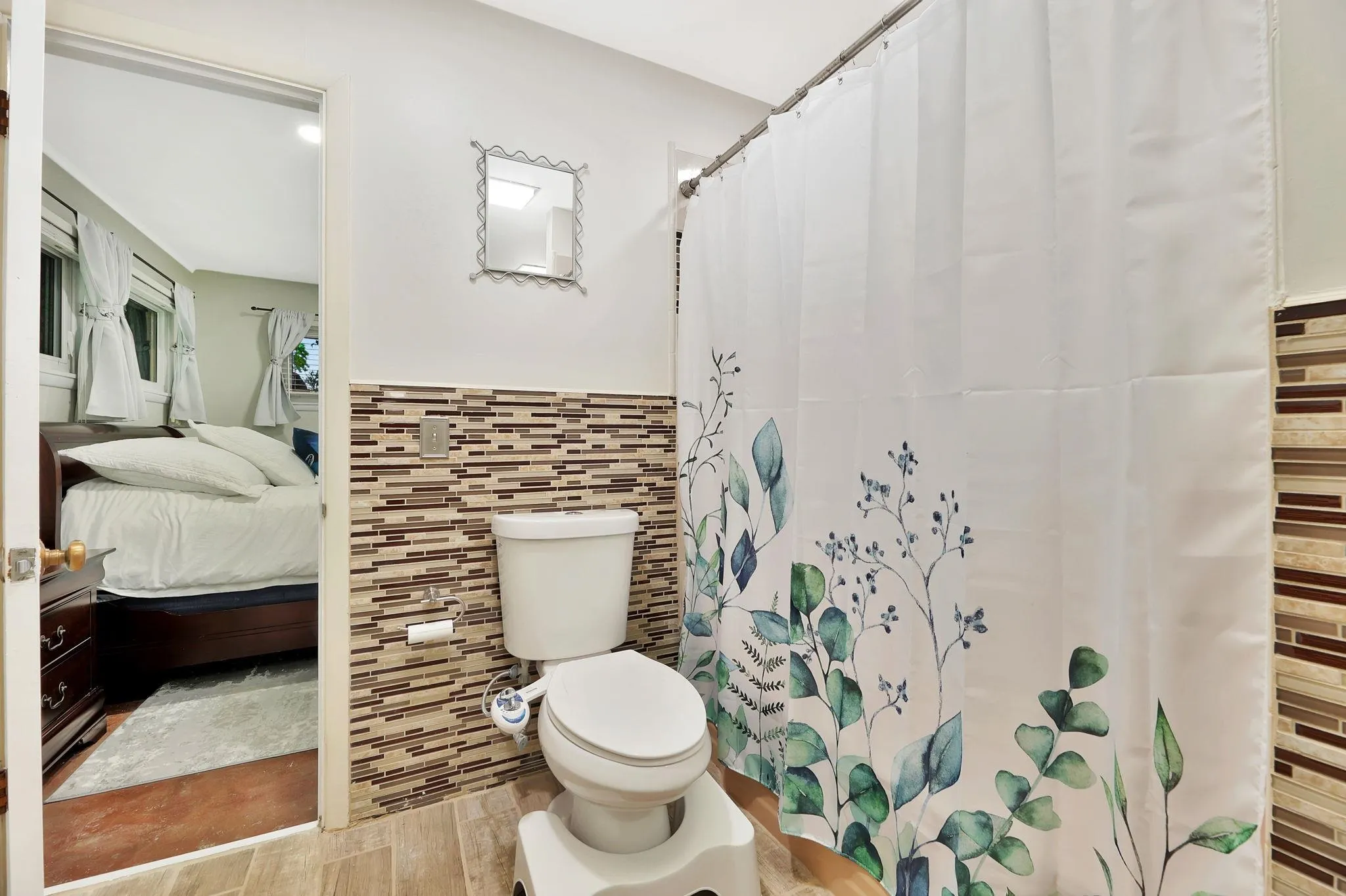 Wichita, Kansas 67208, United States, 3 Bedrooms Bedrooms, ,2 BathroomsBathrooms,Residential,Pending,120595