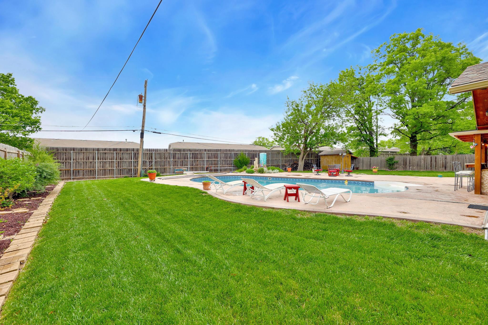 1143 N Pinecrest St, Wichita, Kansas image 30