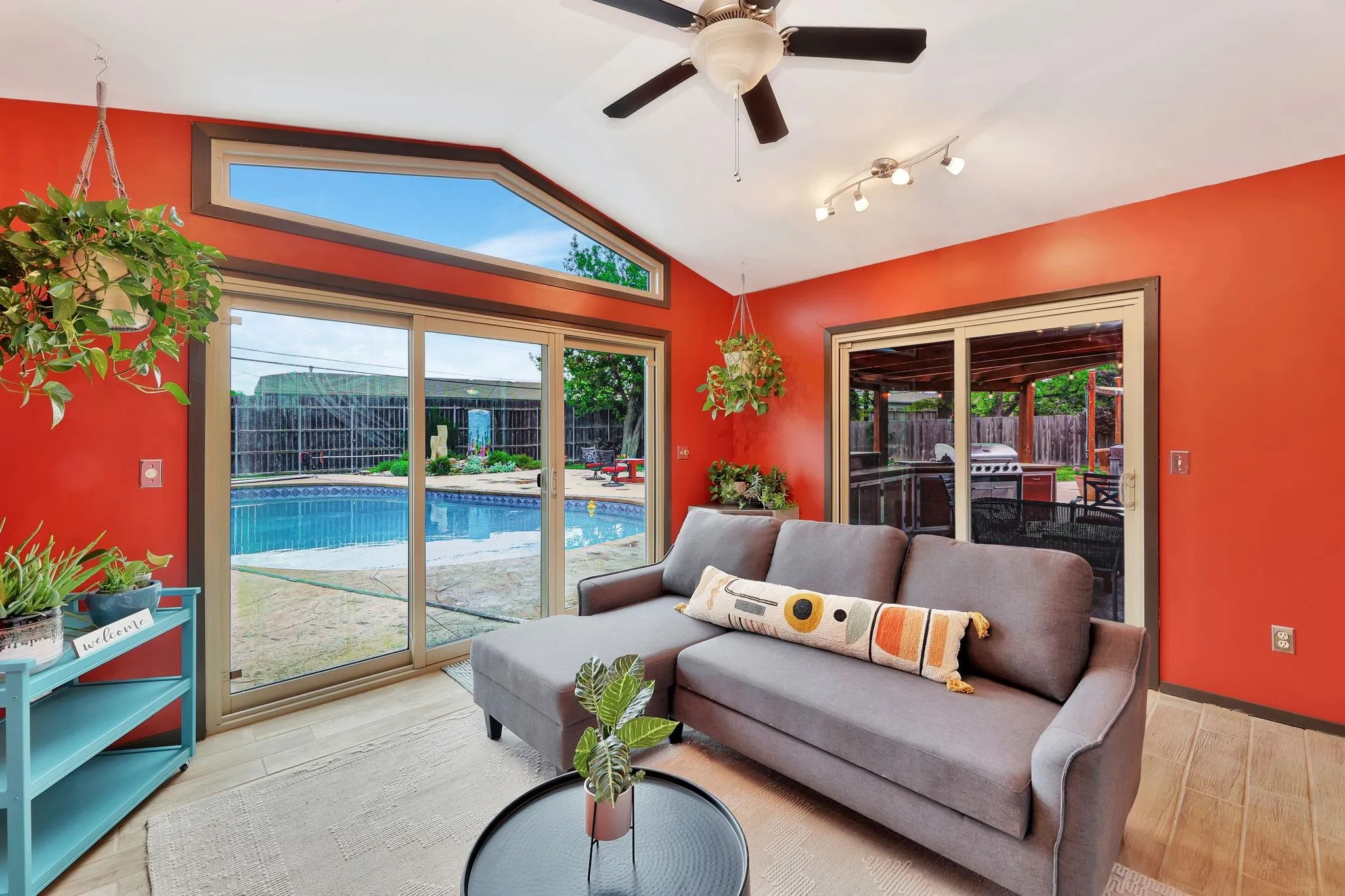 Wichita, Kansas 67208, United States, 3 Bedrooms Bedrooms, ,2 BathroomsBathrooms,Residential,Pending,120595