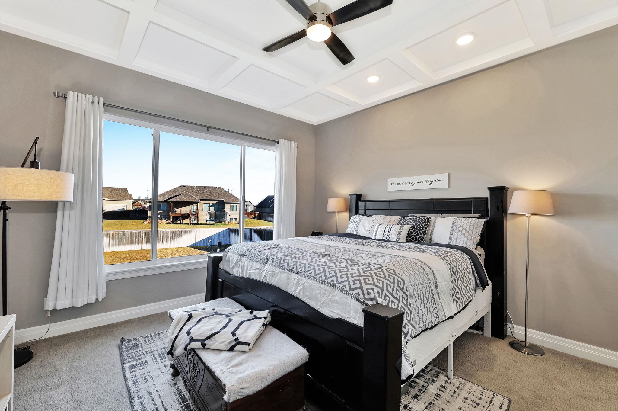 Andover, Kansas 67002, United States, 5 Bedrooms Bedrooms, ,3 BathroomsBathrooms,Residential,Pending,67944