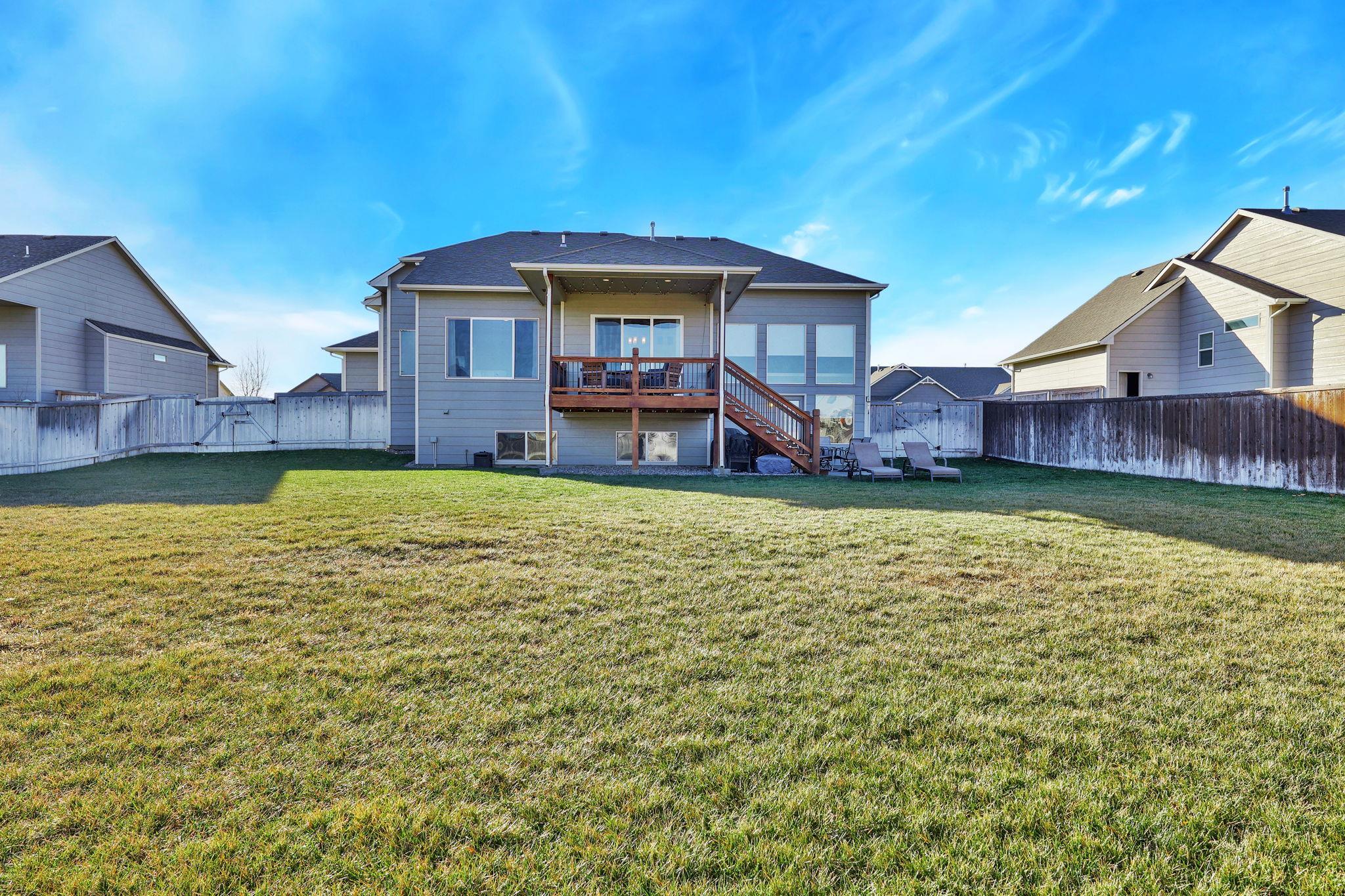 Andover, Kansas 67002, United States, 5 Bedrooms Bedrooms, ,3 BathroomsBathrooms,Residential,Pending,67944