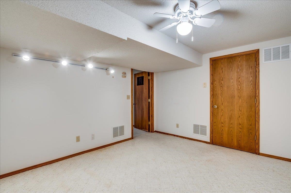 9111 W 21st St N, Unit #82 St, Wichita, Kansas image 28