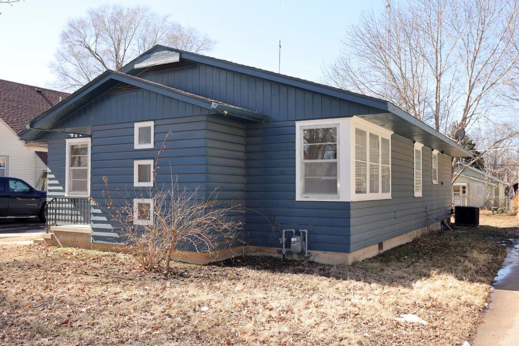 417 N Summit St, El Dorado, Kansas image 3