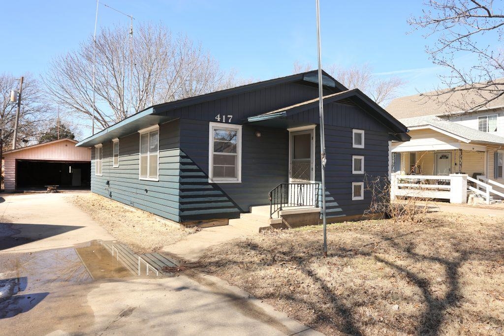 417 N Summit St, El Dorado, Kansas image 1