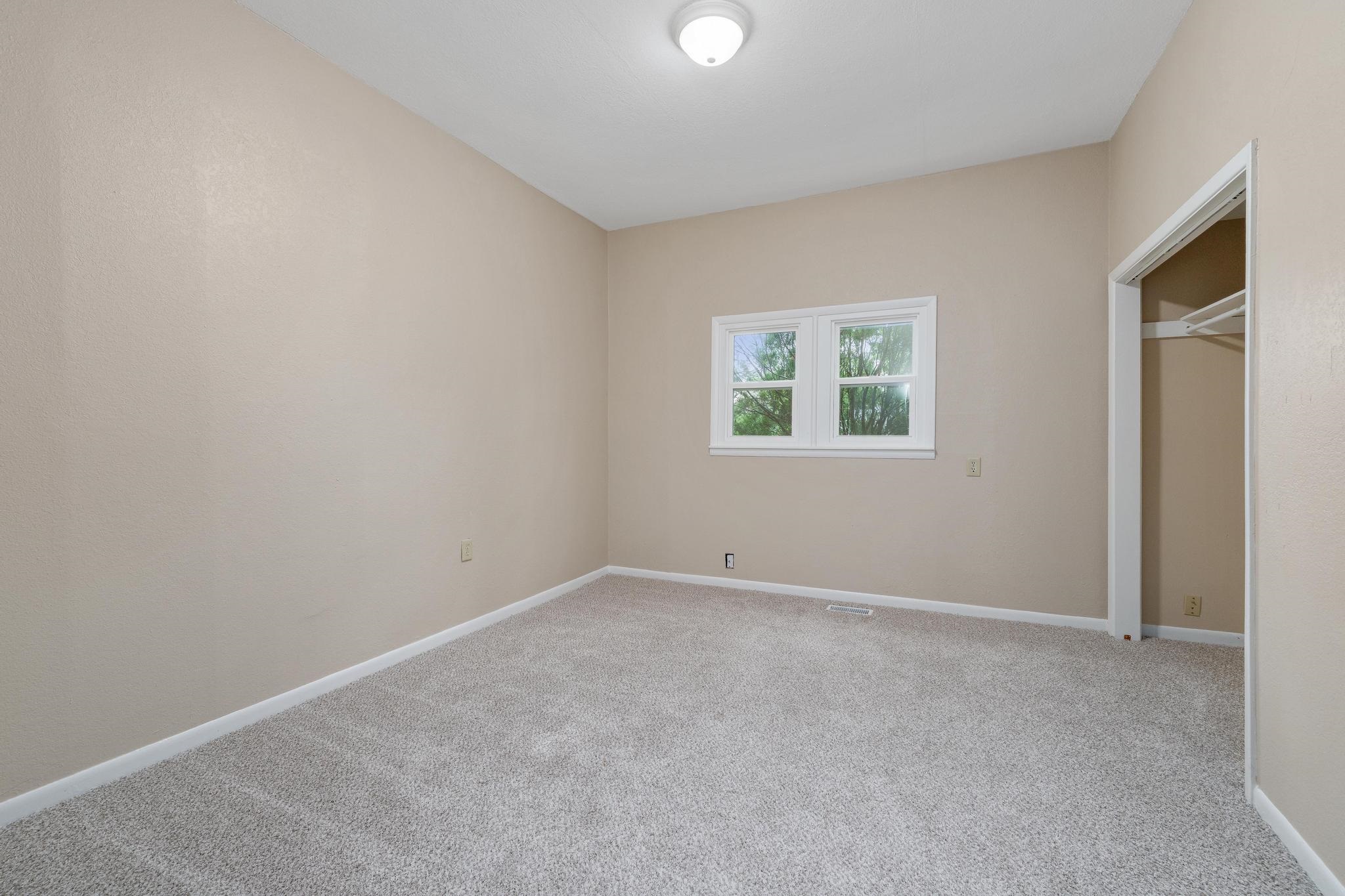 236 E 2nd Ave, Belle Plaine, Kansas image 17
