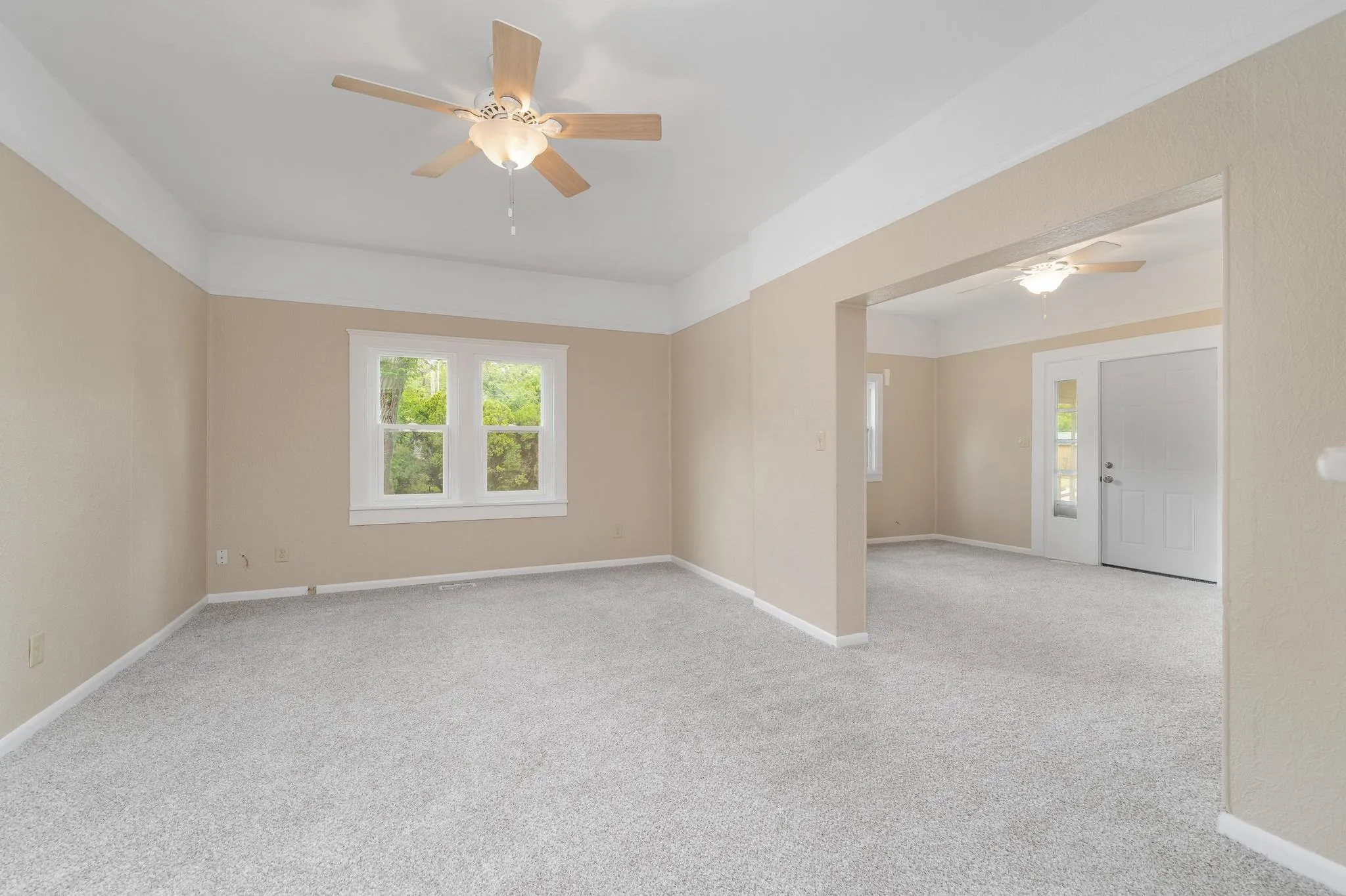 Belle Plaine, Kansas 67013, United States, 3 Bedrooms Bedrooms, ,1 BathroomBathrooms,Residential,Pending,144187