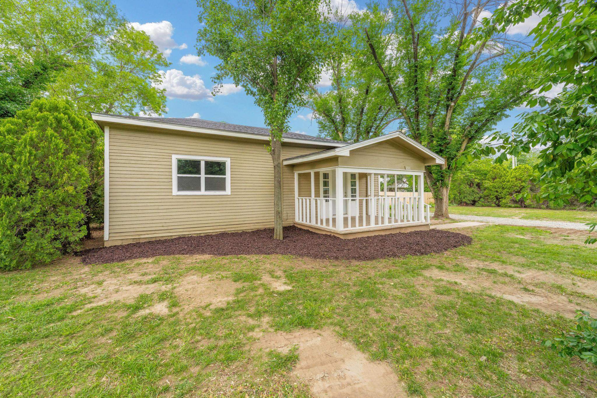 236 E 2nd Ave, Belle Plaine, Kansas image 33