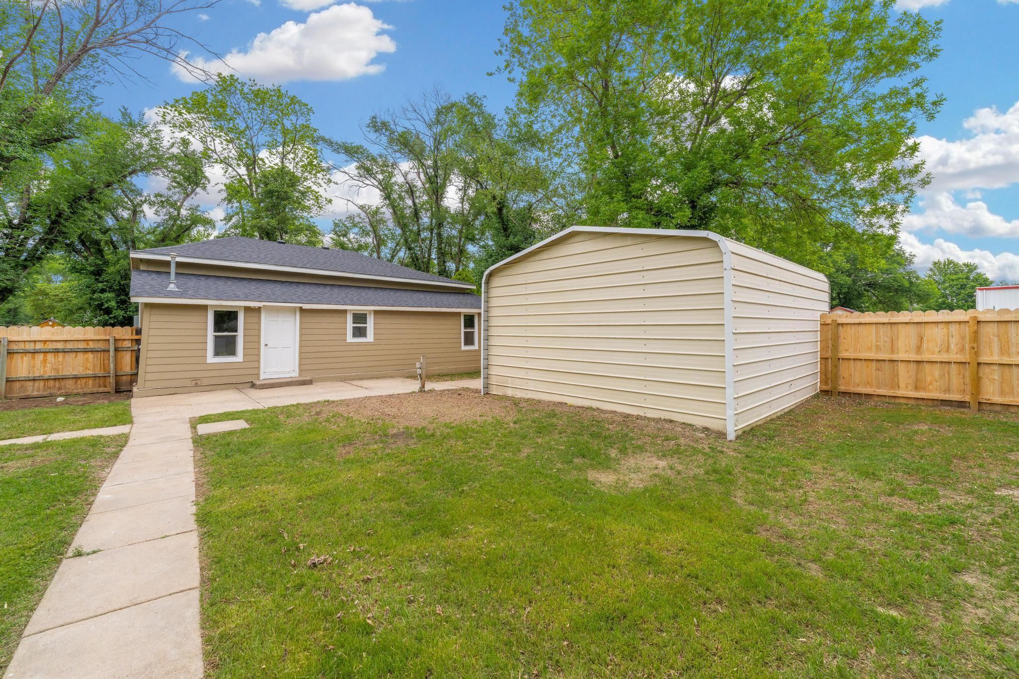 236 E 2nd Ave, Belle Plaine, Kansas image 24