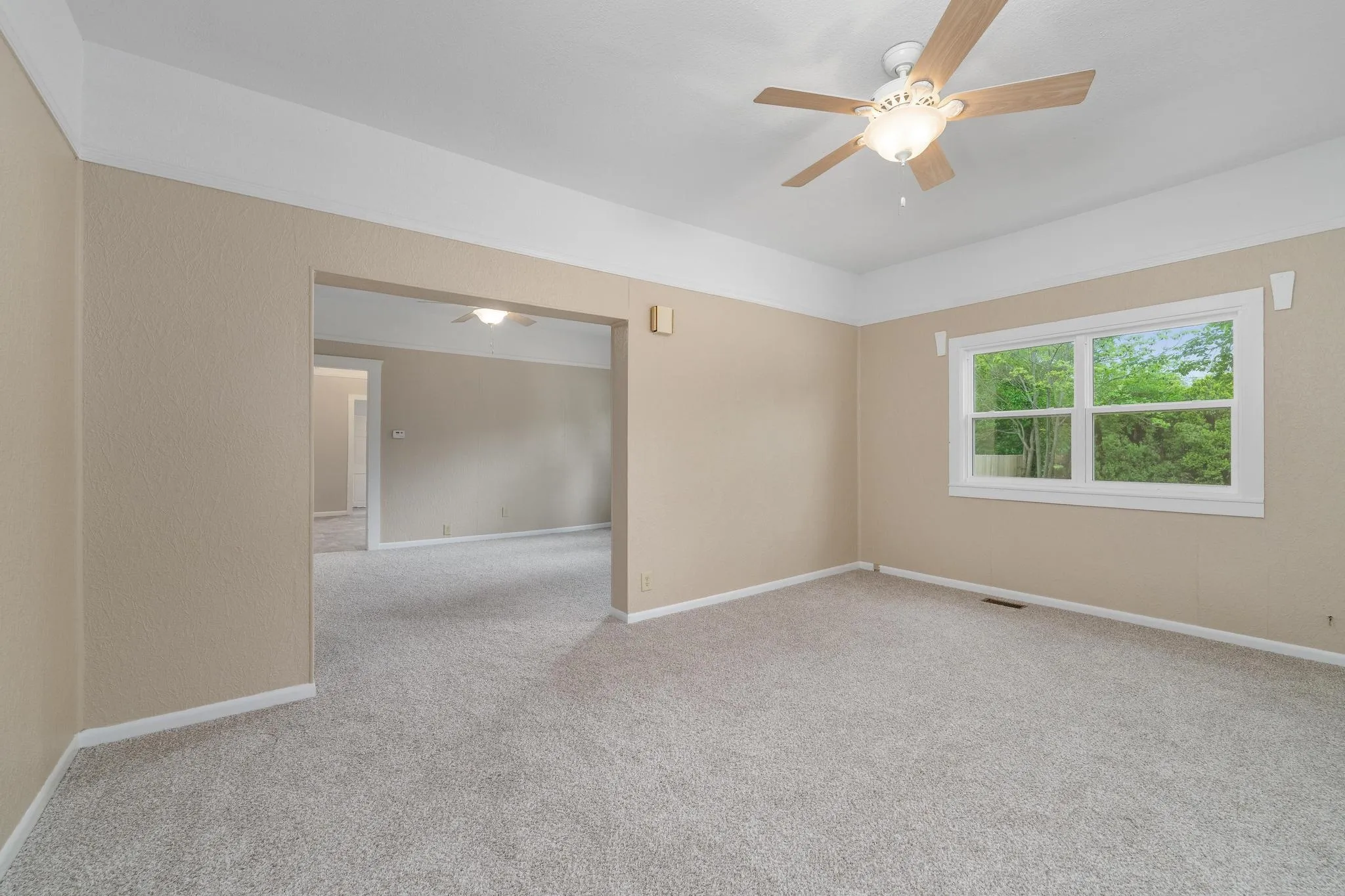 Belle Plaine, Kansas 67013, United States, 3 Bedrooms Bedrooms, ,1 BathroomBathrooms,Residential,Pending,144187