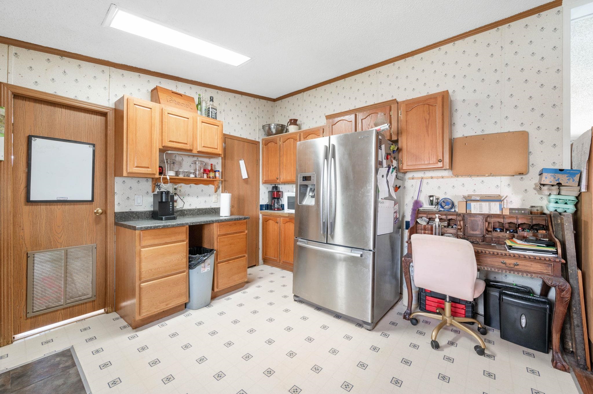 210 State St, El Dorado, Kansas image 4