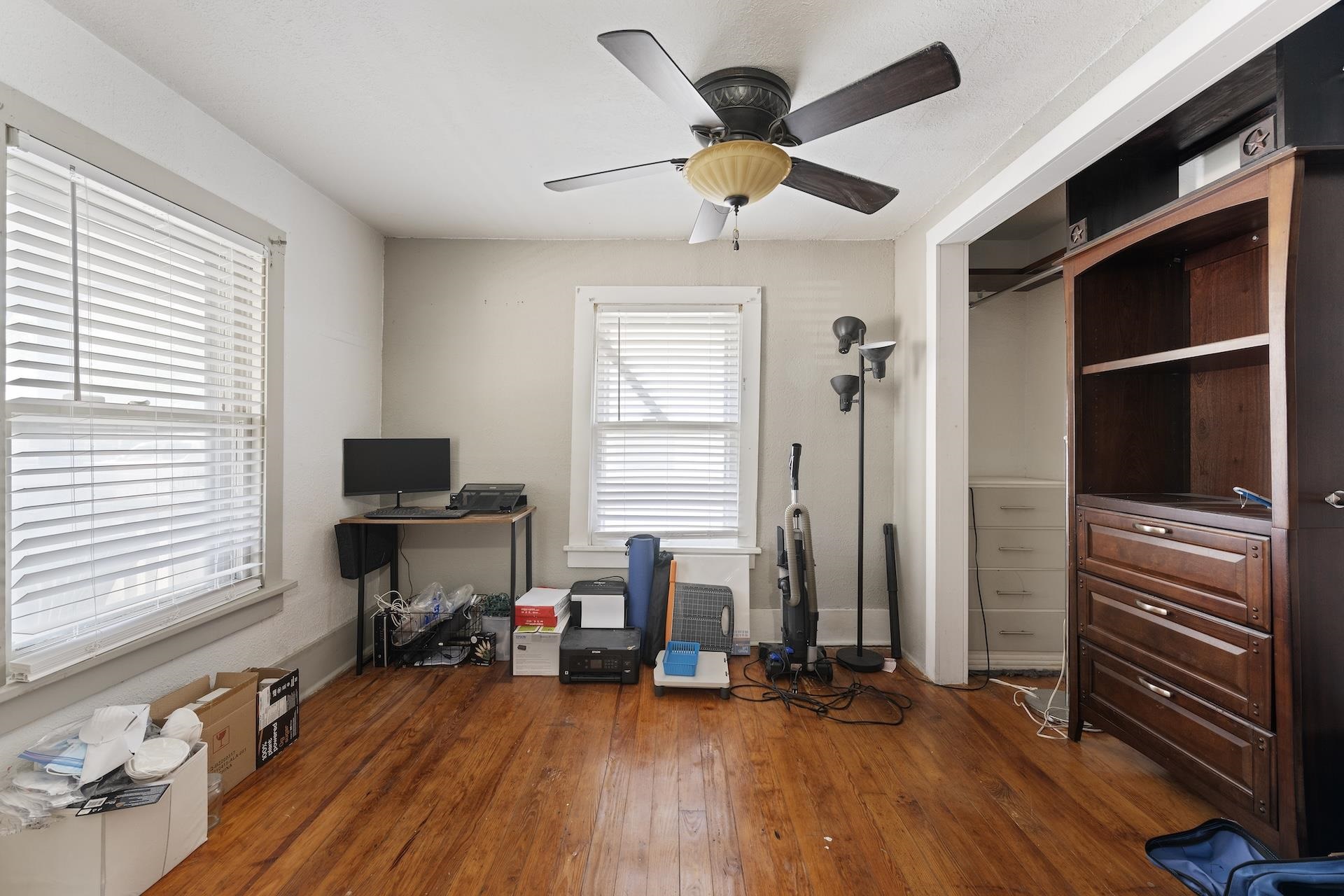 319 N Walnut St, Wichita, Virginia image 7