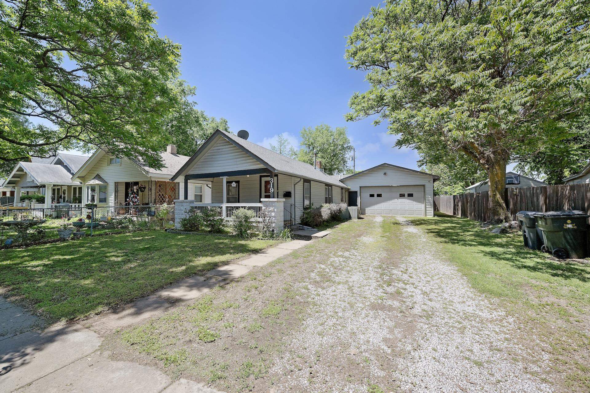 319 N Walnut St, Wichita, Virginia image 1