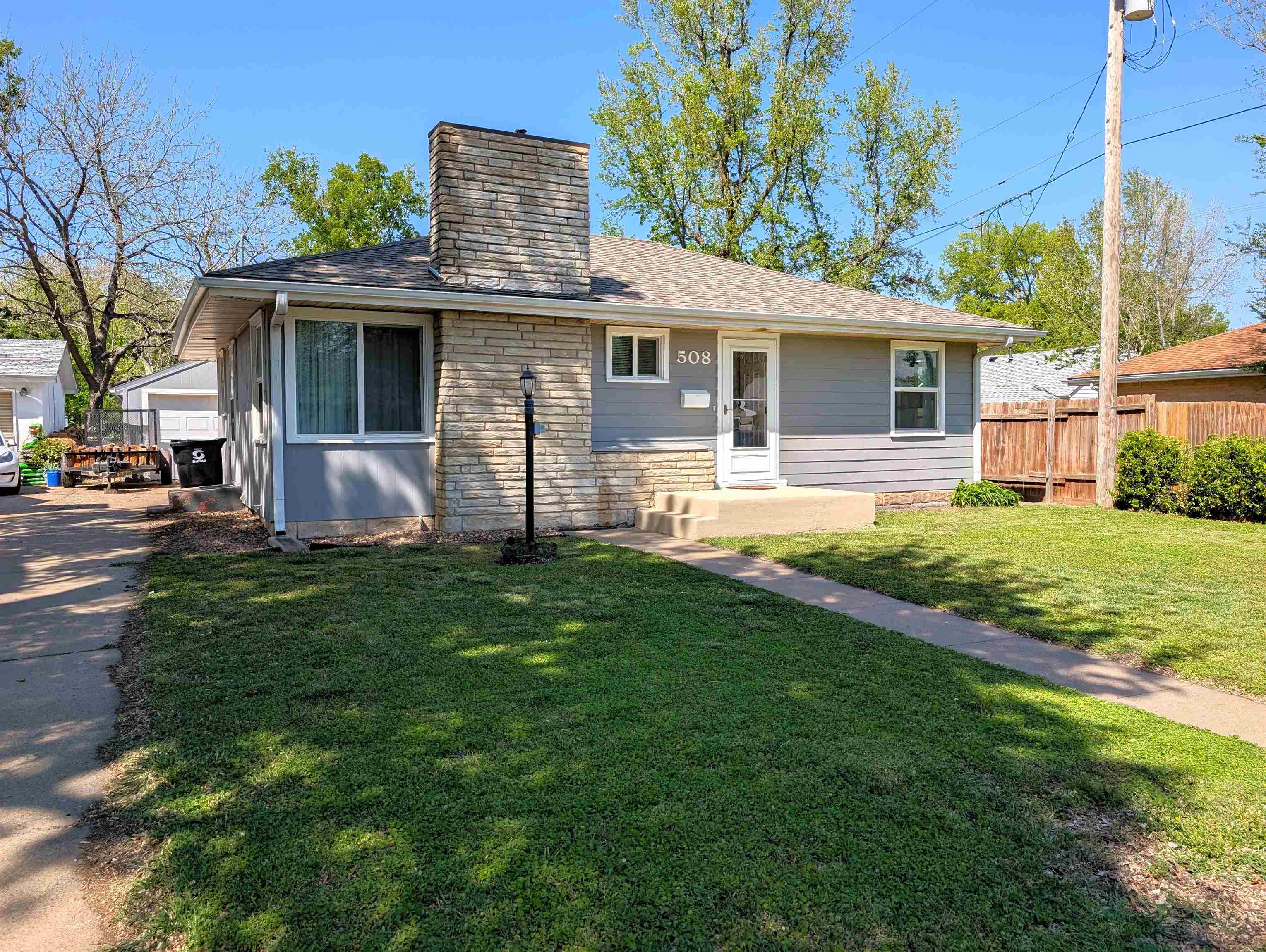 508 W Kirwin Ave, Salina, Kansas image 1