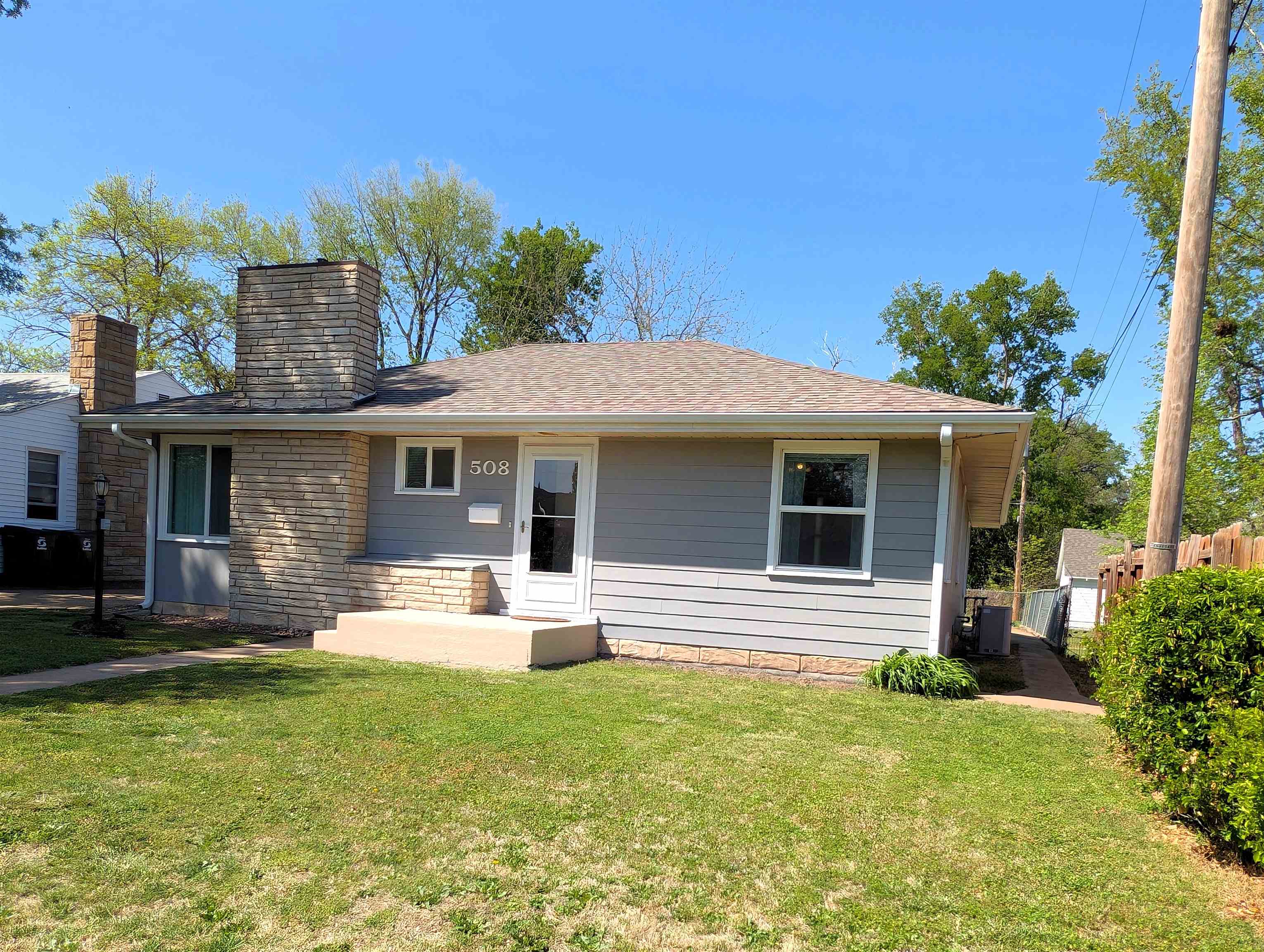 508 W Kirwin Ave, Salina, Kansas image 2