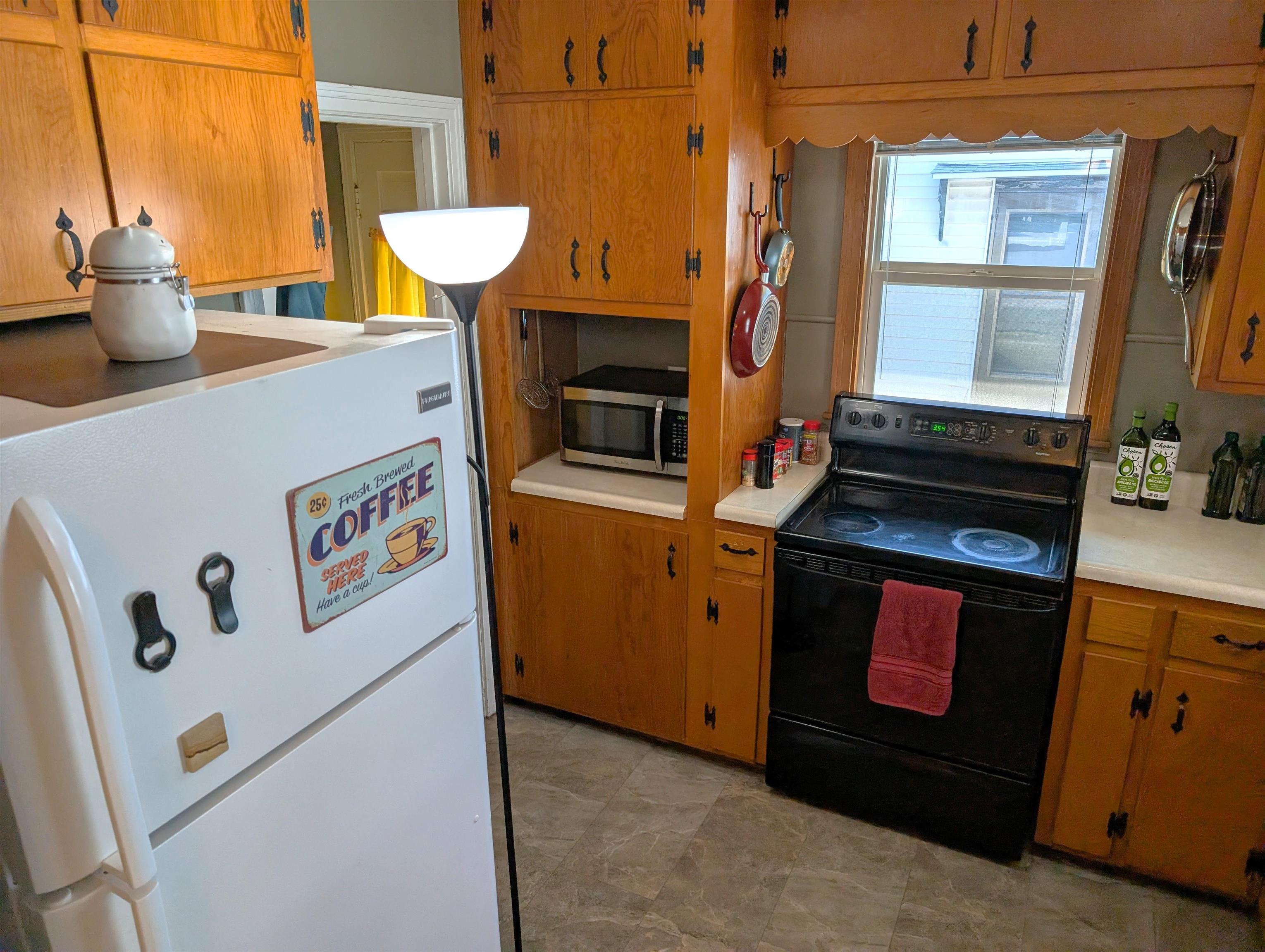 508 W Kirwin Ave, Salina, Kansas image 8