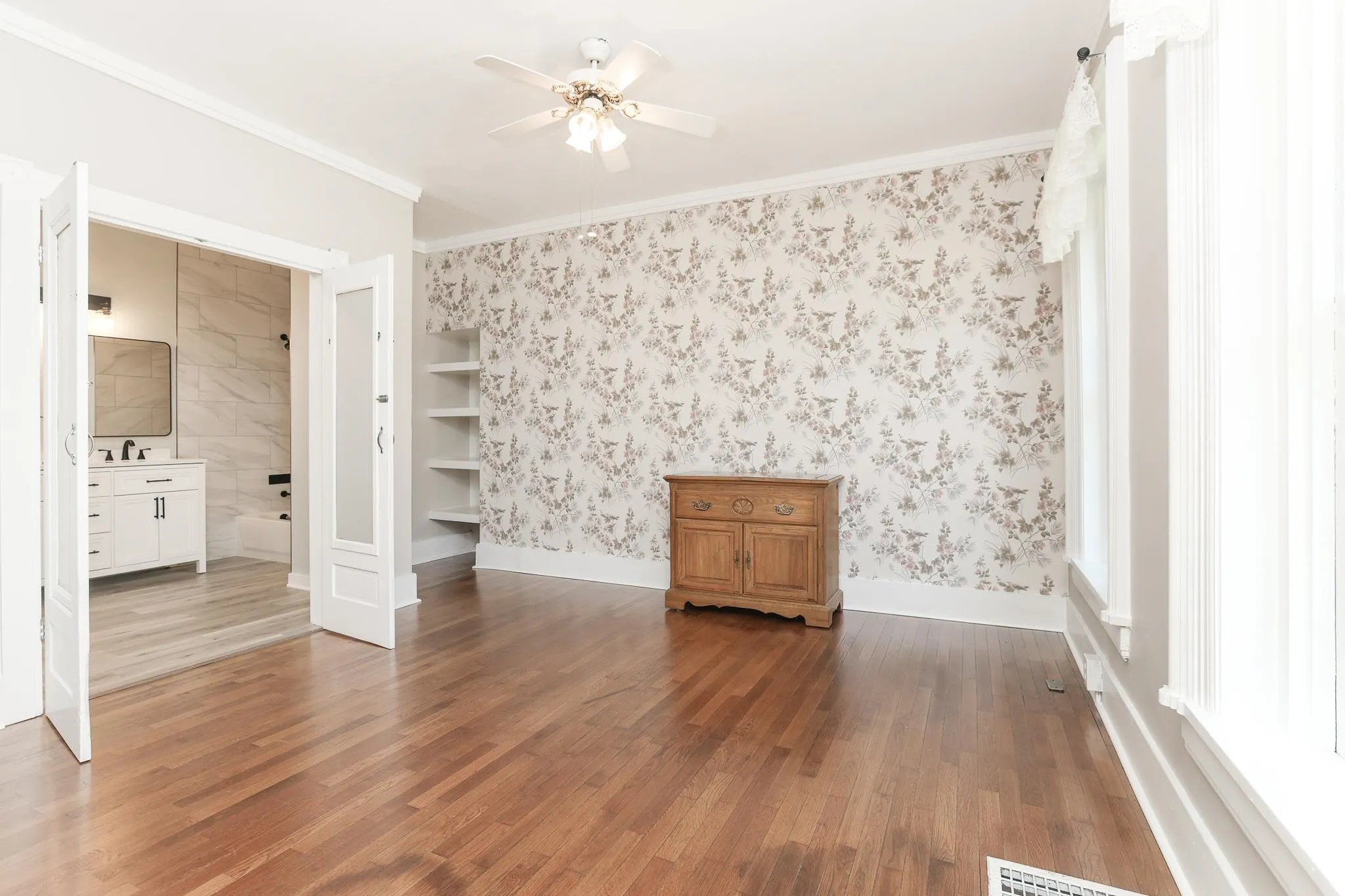 Newton, Kansas 67114, United States, 4 Bedrooms Bedrooms, ,3 BathroomsBathrooms,Residential,Active,151271