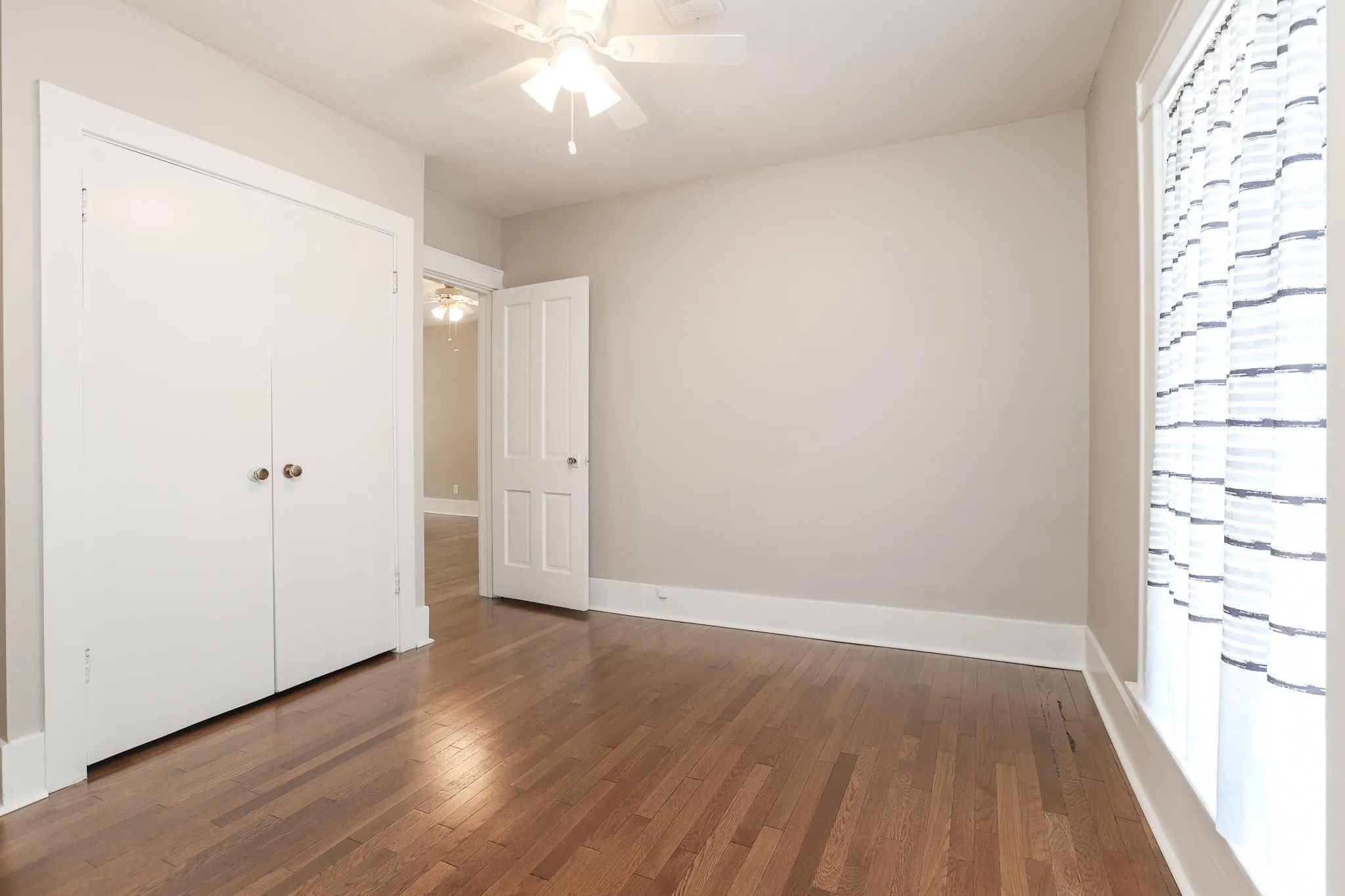 Newton, Kansas 67114, United States, 4 Bedrooms Bedrooms, ,3 BathroomsBathrooms,Residential,Active,151271