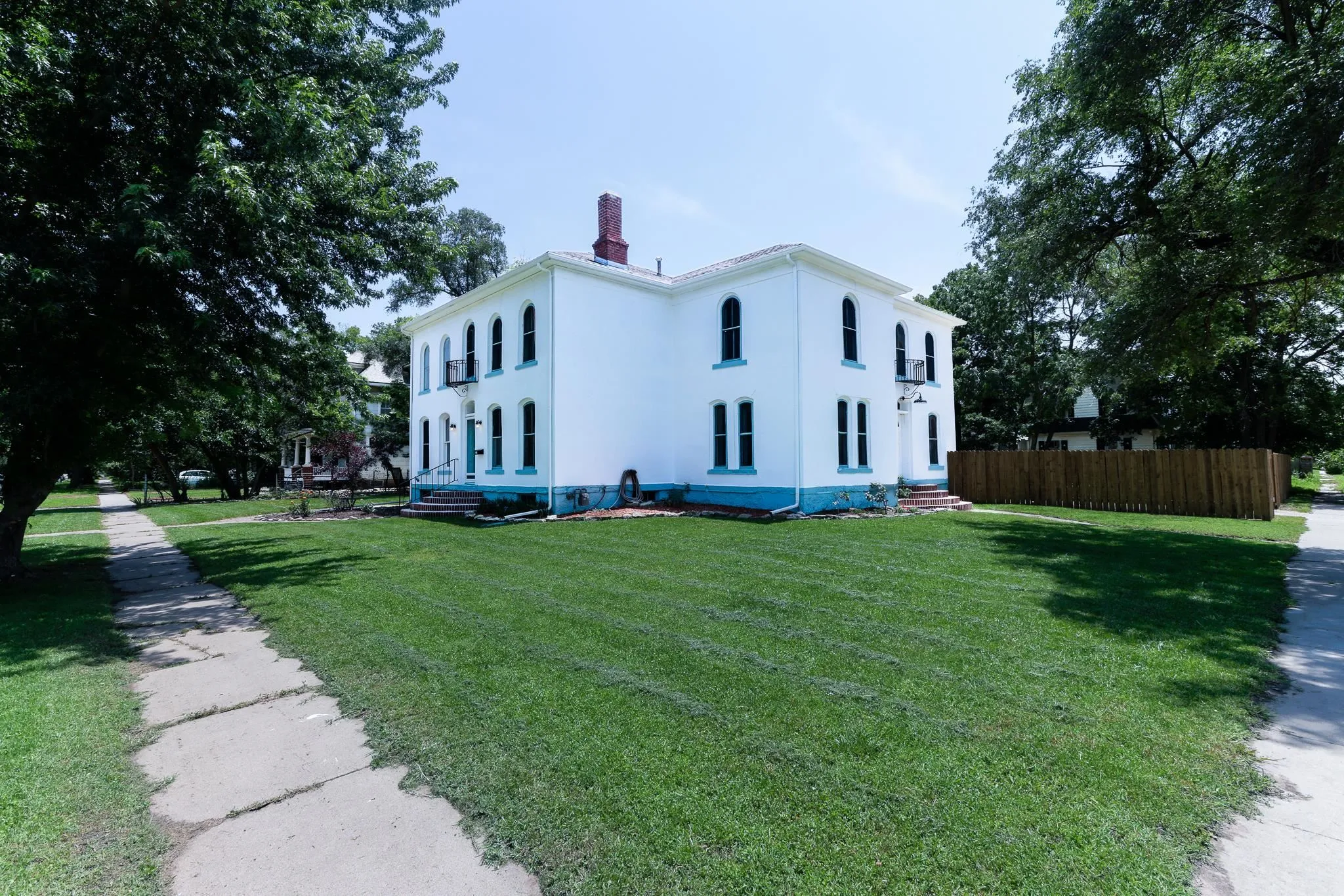 Newton, Kansas 67114, United States, 4 Bedrooms Bedrooms, ,3 BathroomsBathrooms,Residential,Active,151271