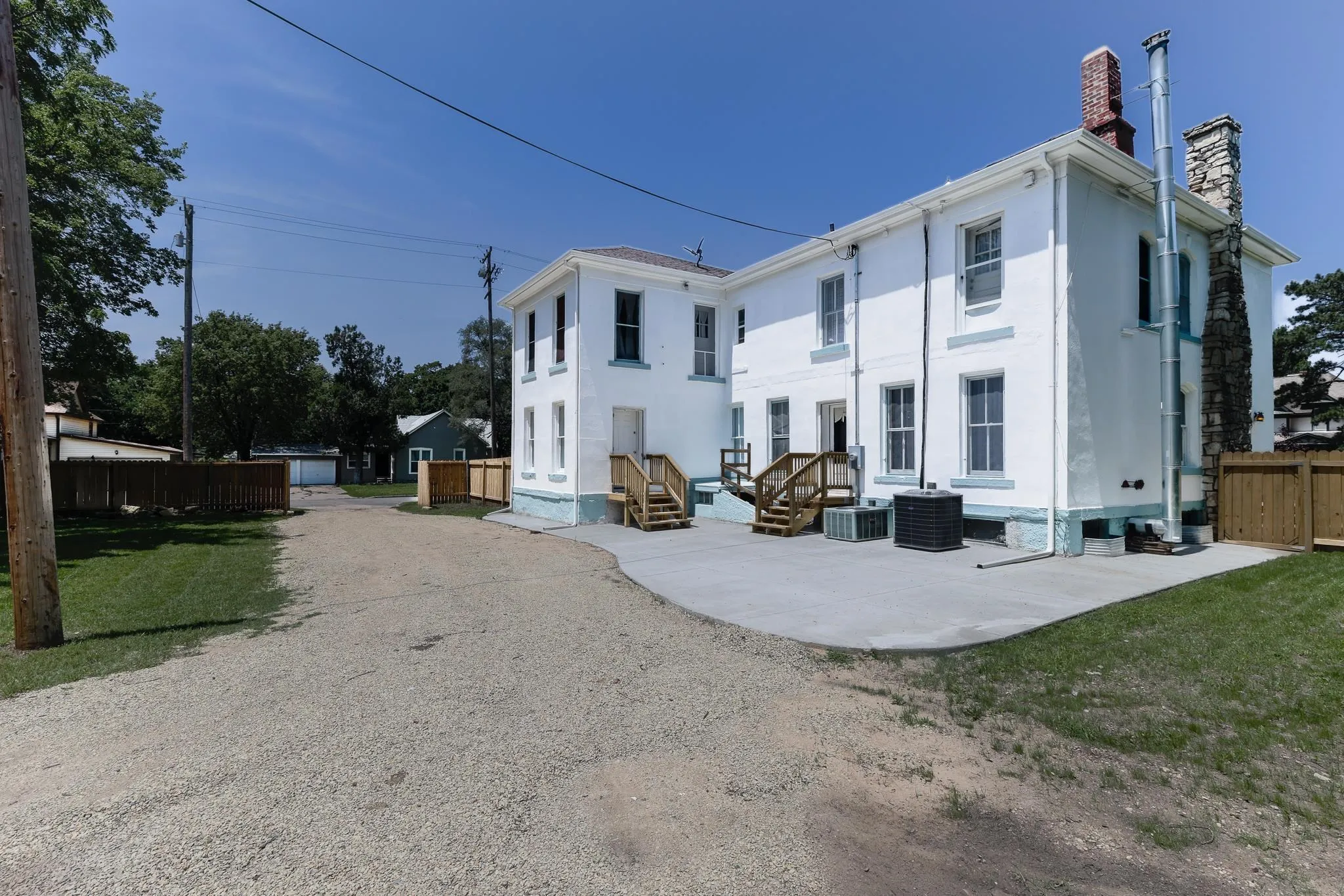 Newton, Kansas 67114, United States, 4 Bedrooms Bedrooms, ,3 BathroomsBathrooms,Residential,Active,151271