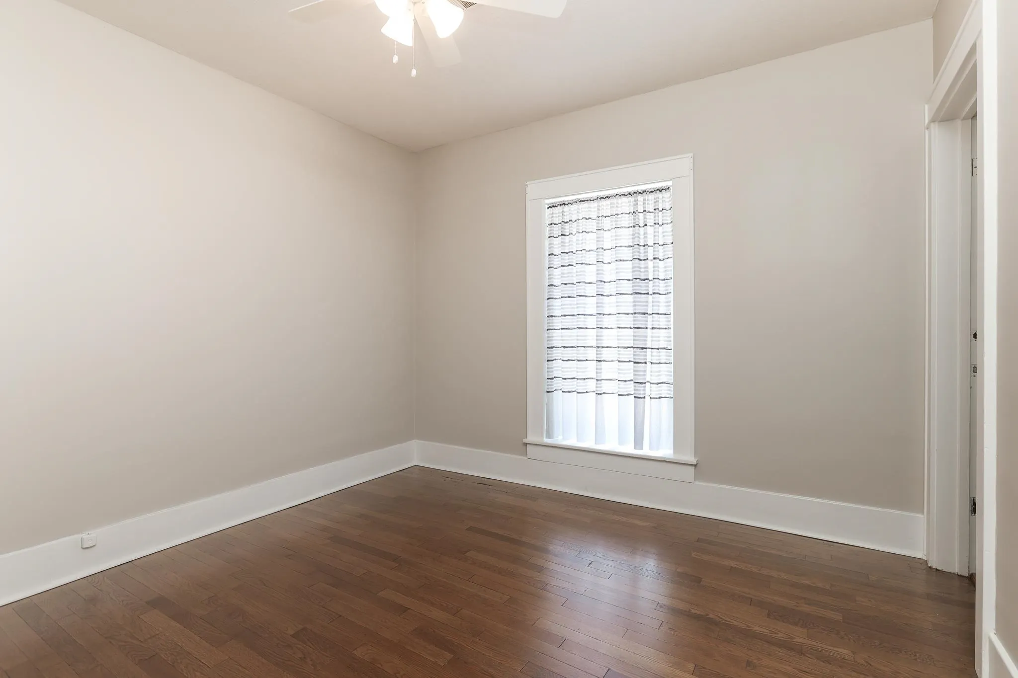 Newton, Kansas 67114, United States, 4 Bedrooms Bedrooms, ,3 BathroomsBathrooms,Residential,Active,151271