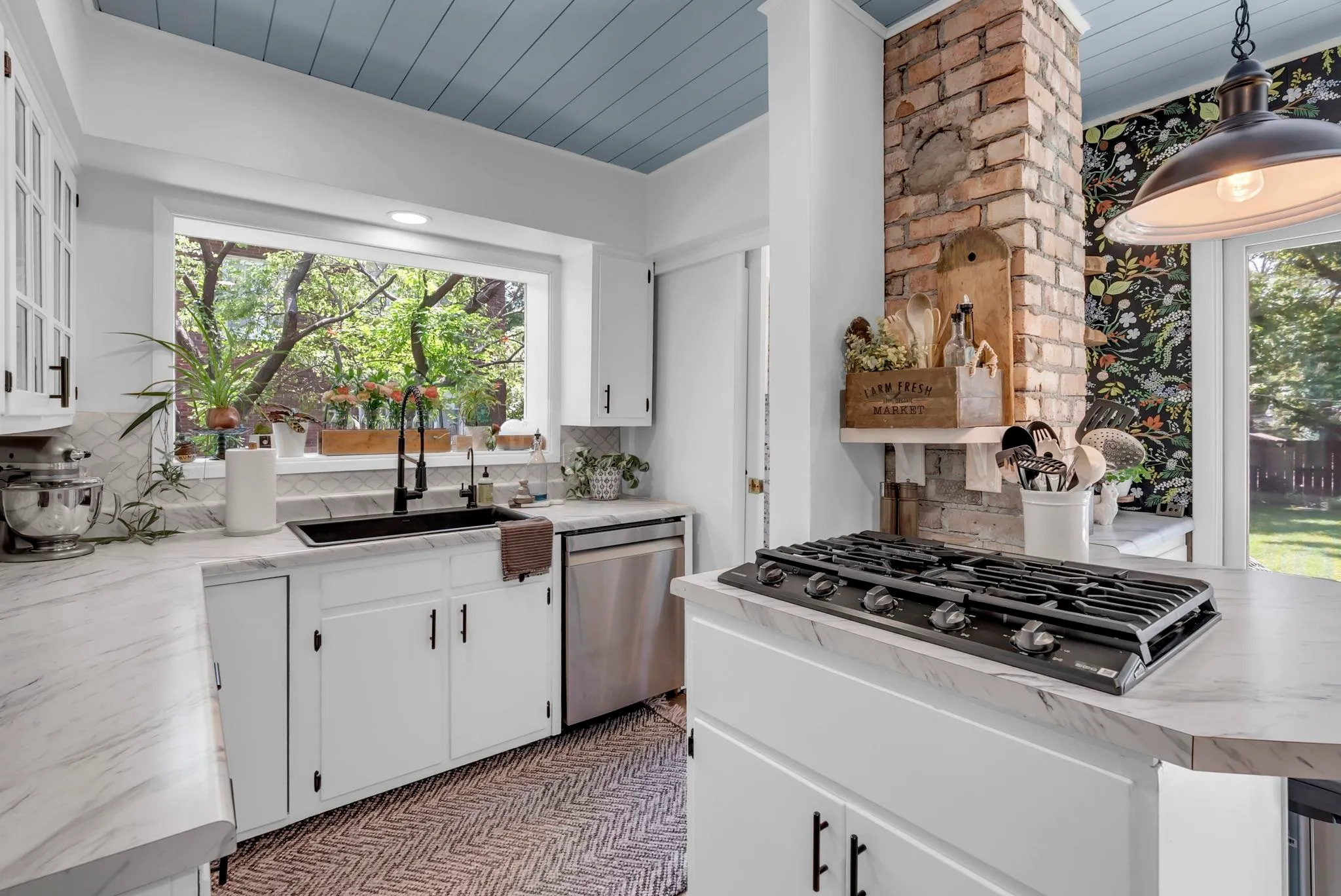 Wichita, Kansas 67218, United States, 3 Bedrooms Bedrooms, ,2 BathroomsBathrooms,Residential,Pending,149273