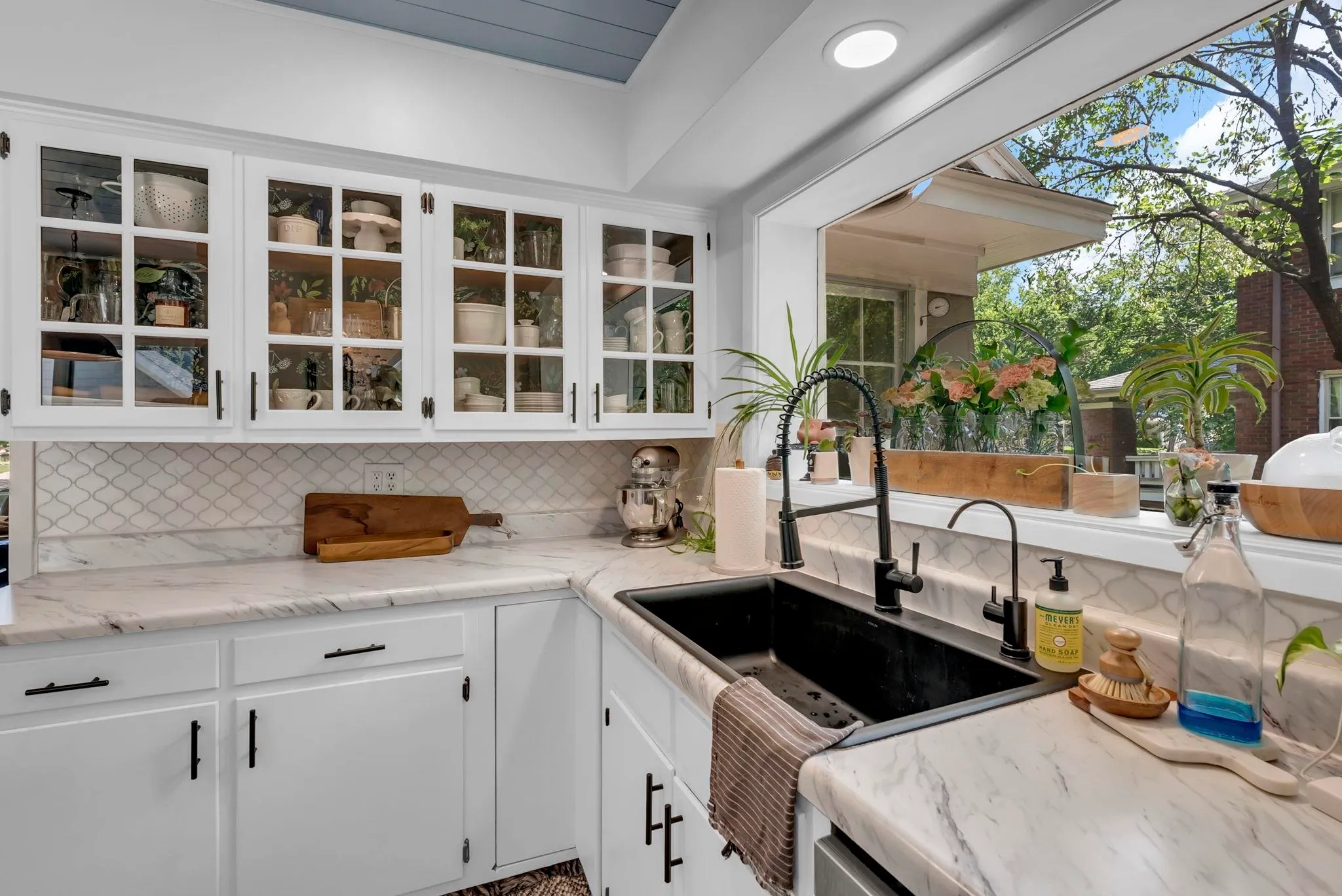 Wichita, Kansas 67218, United States, 3 Bedrooms Bedrooms, ,2 BathroomsBathrooms,Residential,Pending,149273