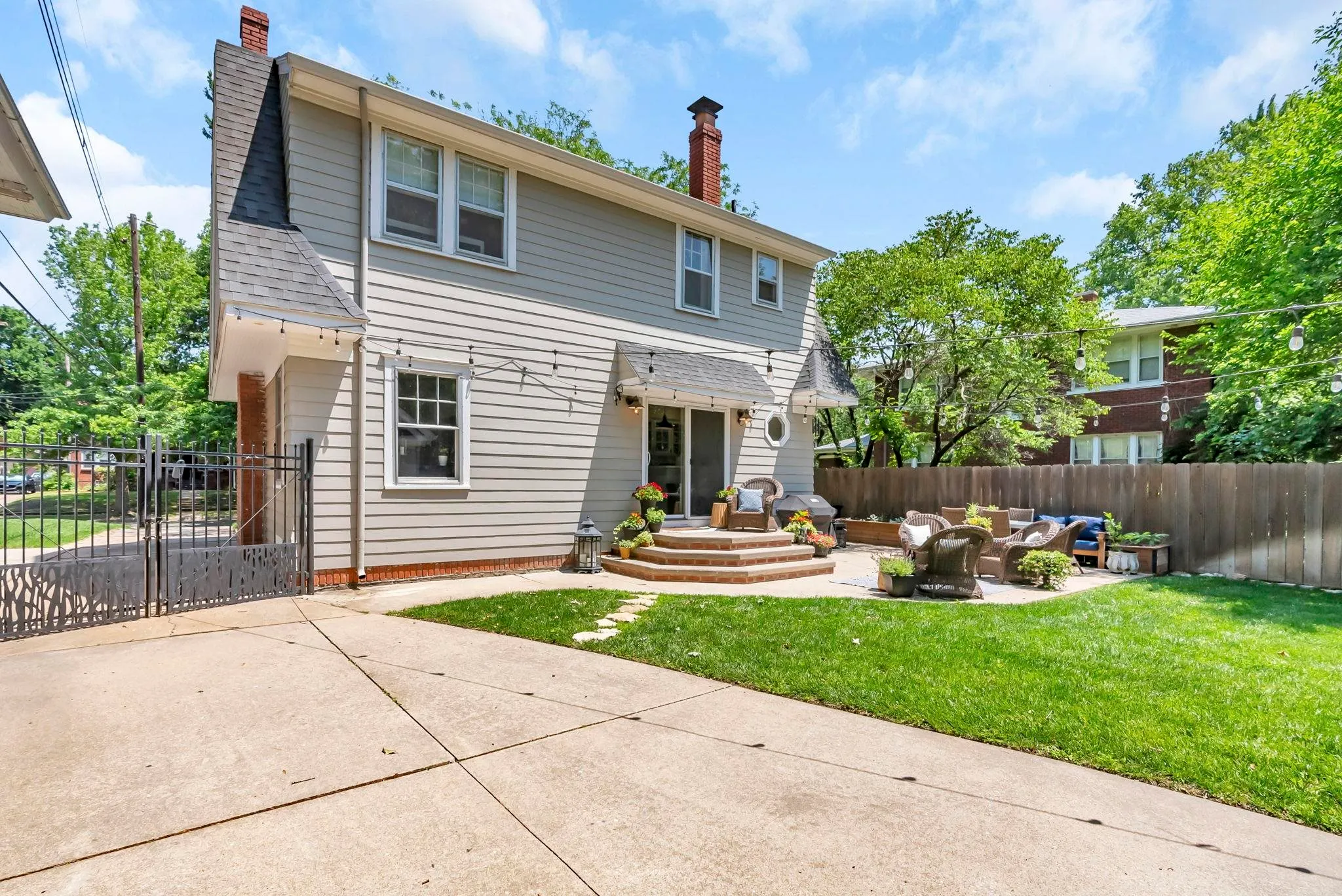 Wichita, Kansas 67218, United States, 3 Bedrooms Bedrooms, ,2 BathroomsBathrooms,Residential,Pending,149273