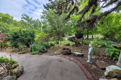 Tiny photo for 2047 N Westridge Dr, Wichita, KS 67203 (MLS # 669267)