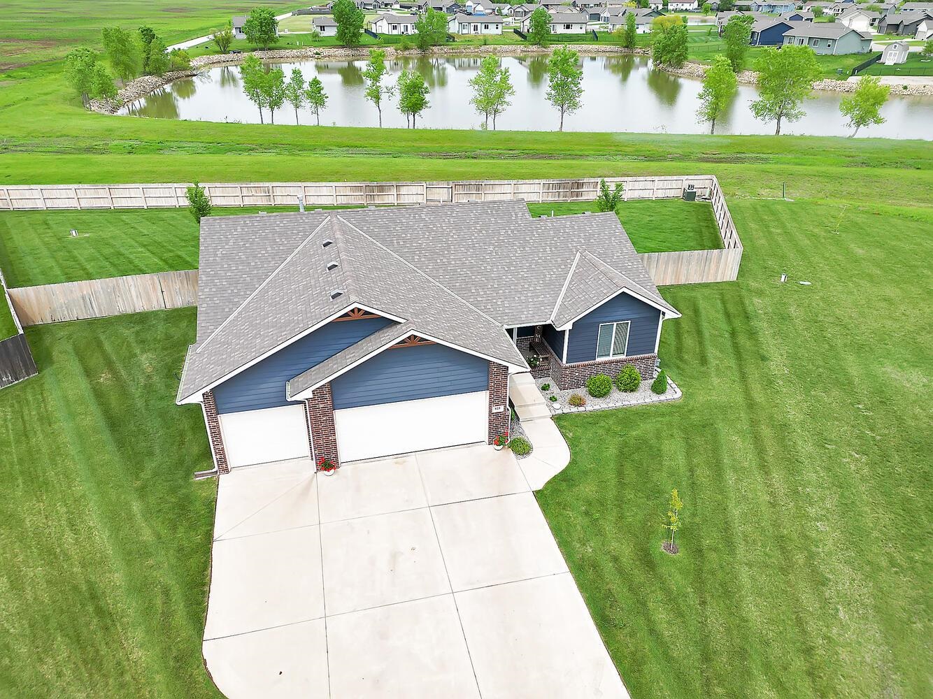825 S Cattail Cir, Haysville, Kansas image 3
