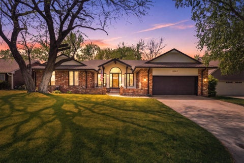 Townhouse For Sale - 12207 W Briarwood Cir<br/> Wichita, KS 67235